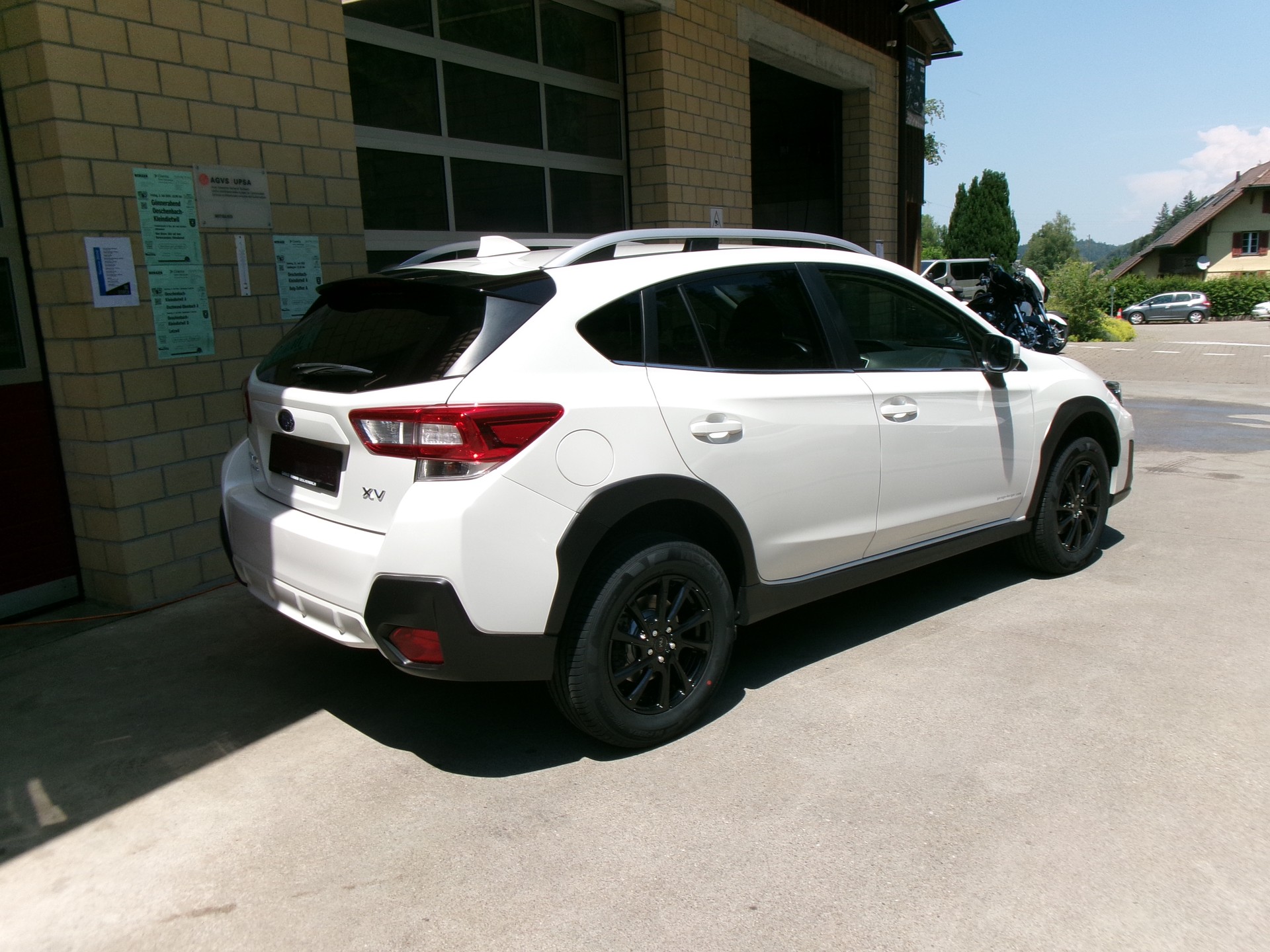 SUBARU XV 2.0 Swiss AWD Lineartronic-image-2
