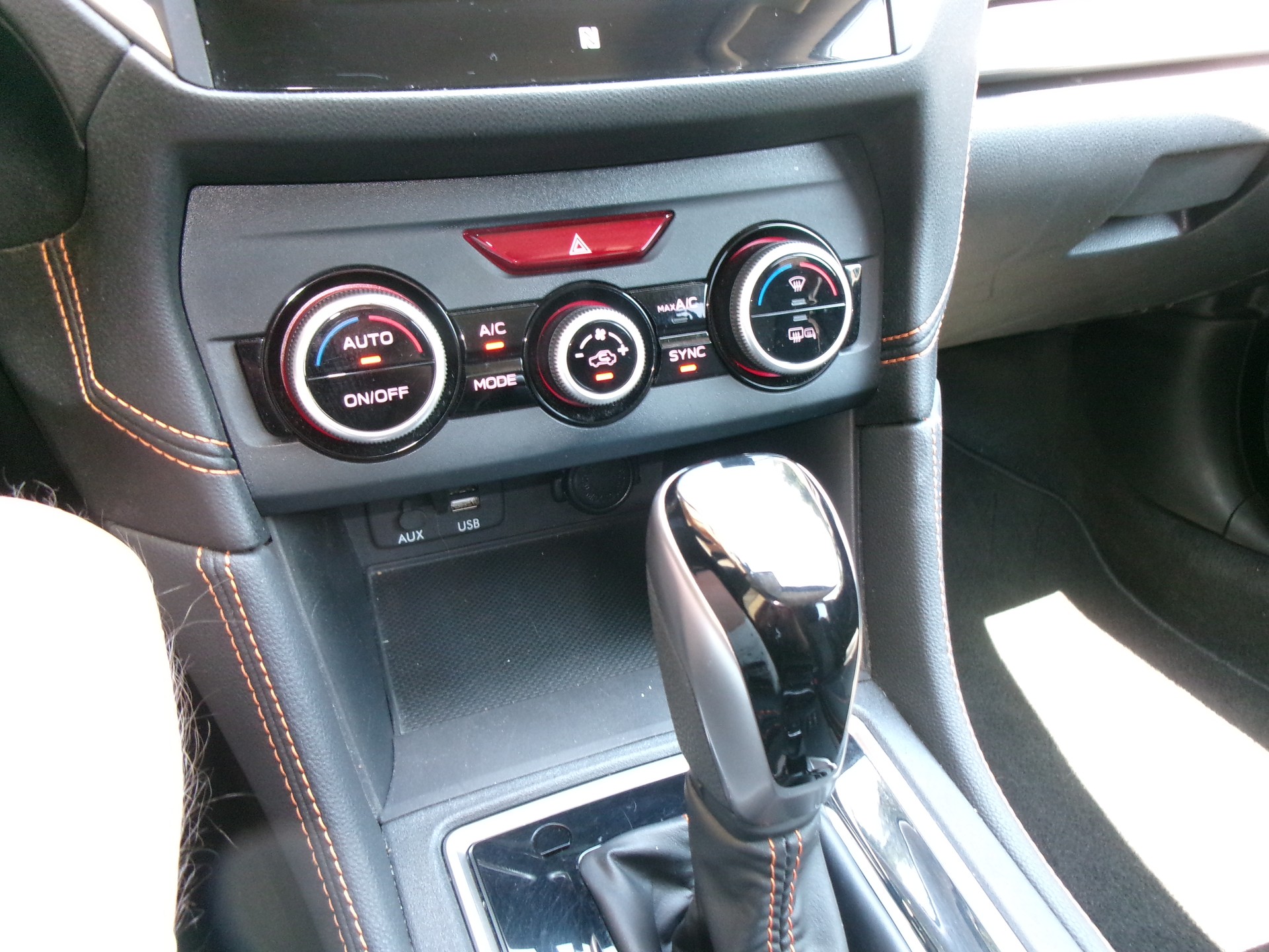 SUBARU XV 2.0 Swiss AWD Lineartronic-image-9