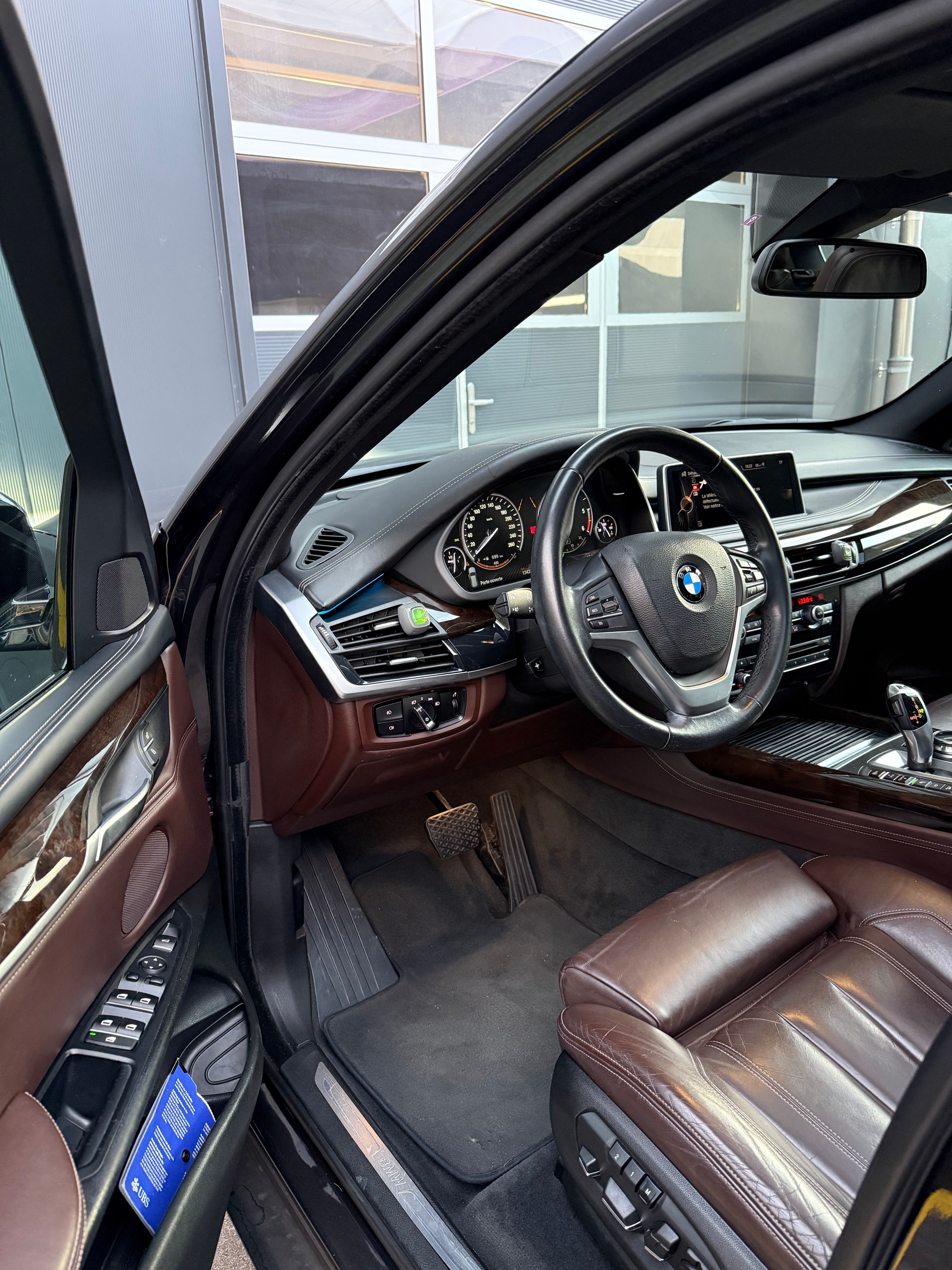 BMW X5 xDrive 30d Steptronic-image-13