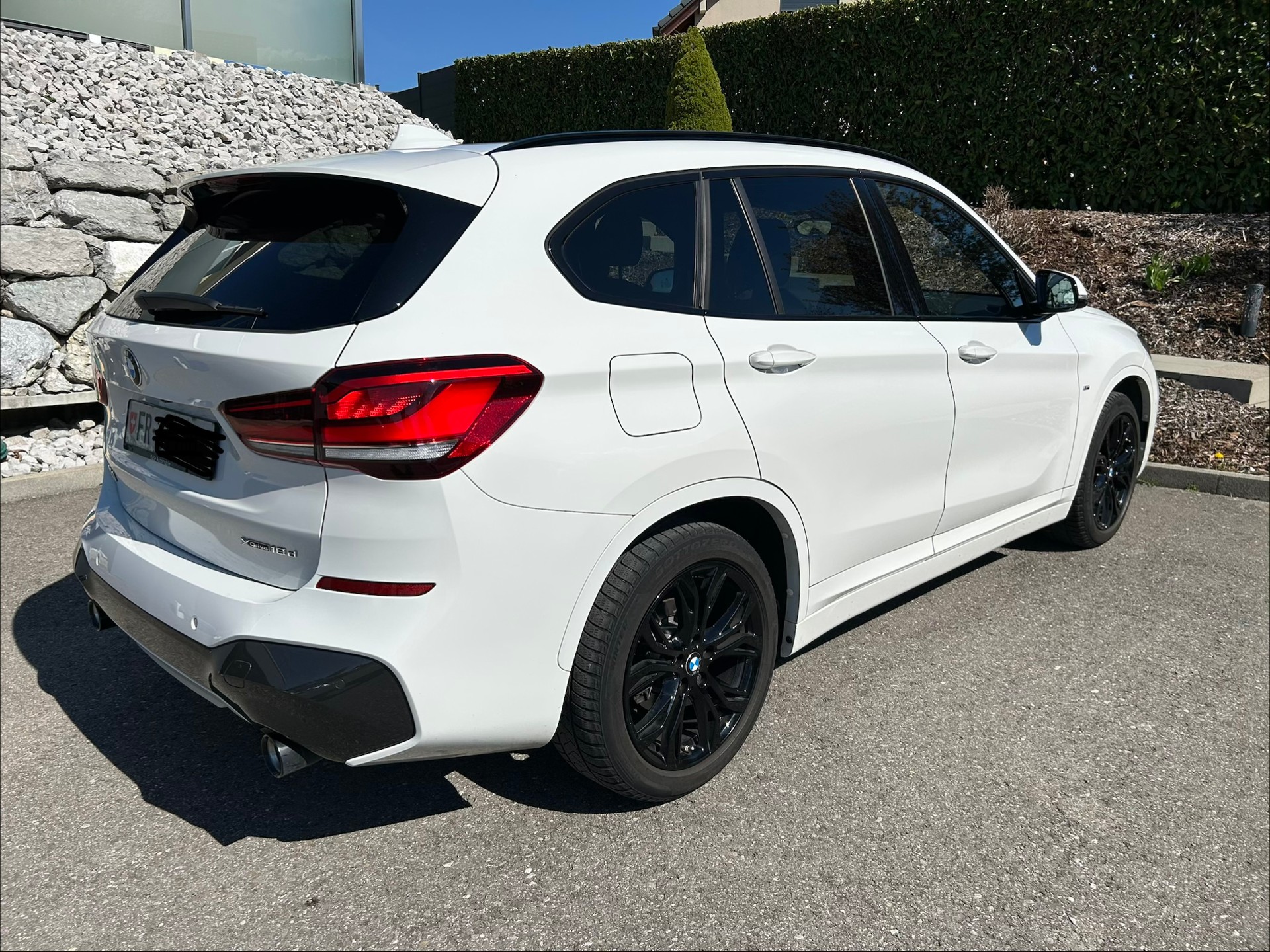 BMW 18d xDrive-image-1