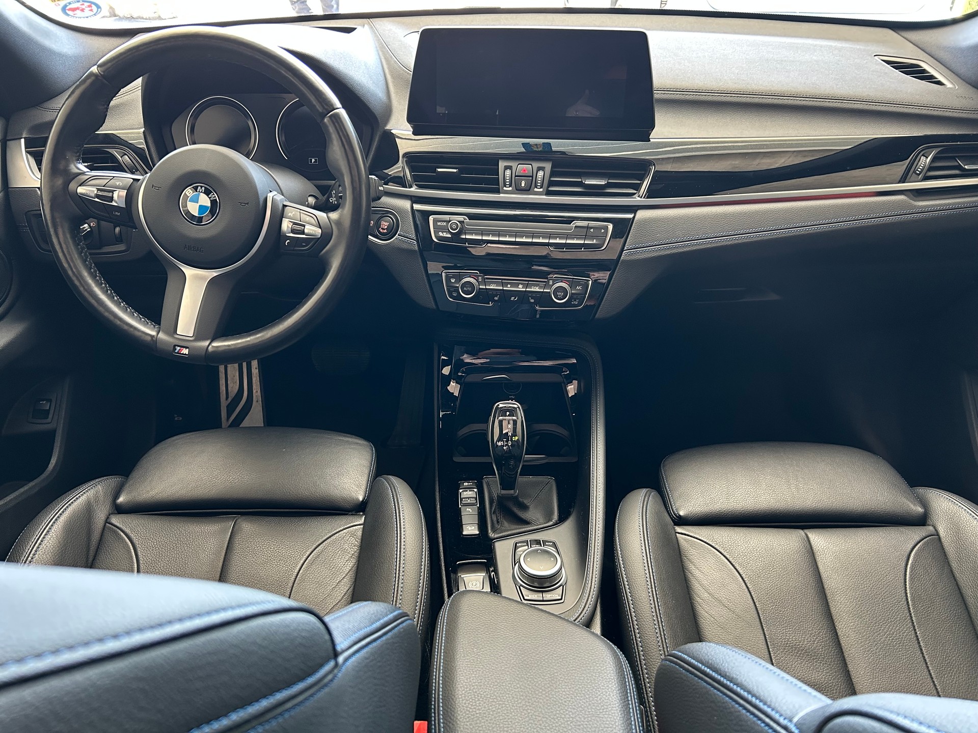 BMW 18d xDrive-image-2
