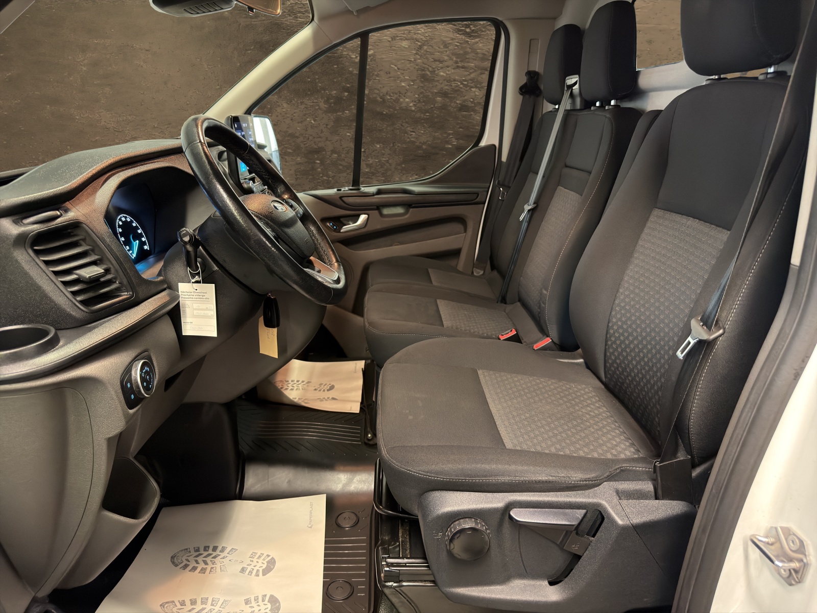 FORD Transit Custom Van 280 L1H1 Trend Automat-image-15