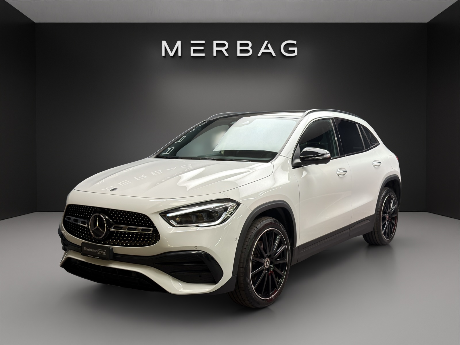 MERCEDES-BENZ GLA 250e AMG Line 8G-DCT-image-0