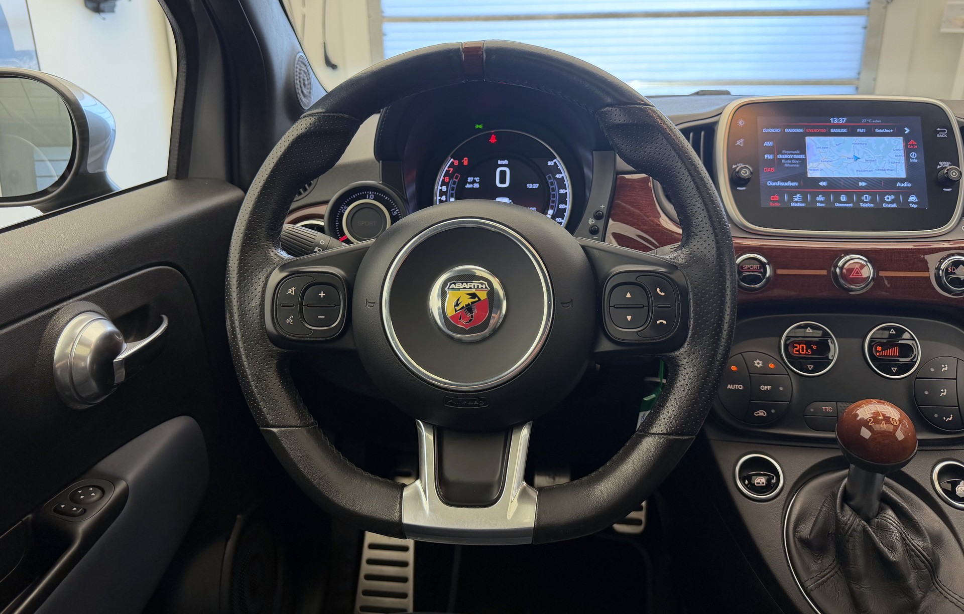 FIAT 695 1.4 16V Turbo Abarth Rivale-image-7