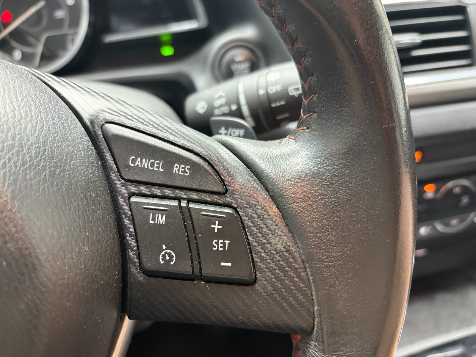 MAZDA 3 2.2 16V CD Ambition Plus Activematic-image-14