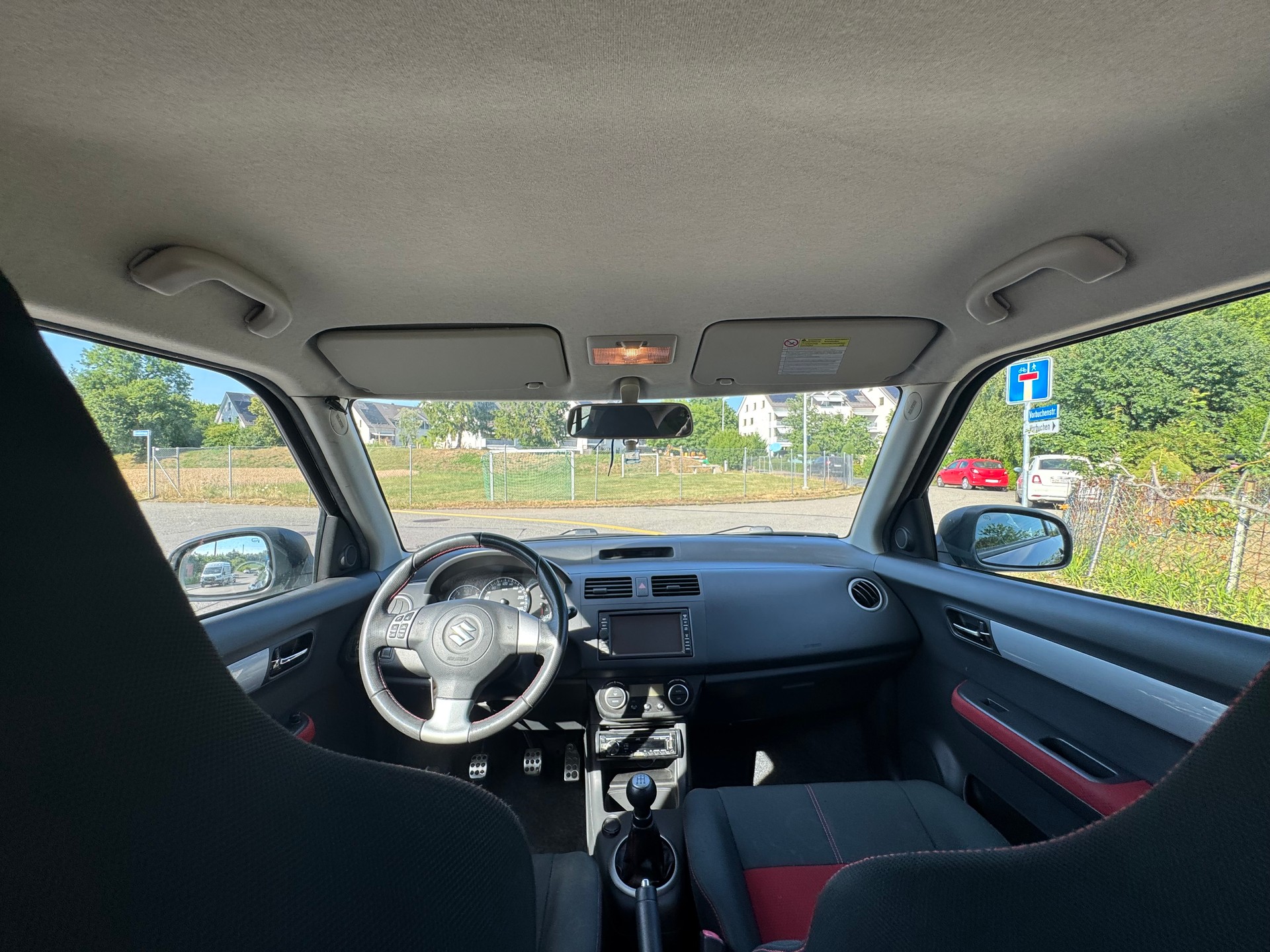 SUZUKI Swift 1.6i 16V Sport-image-9