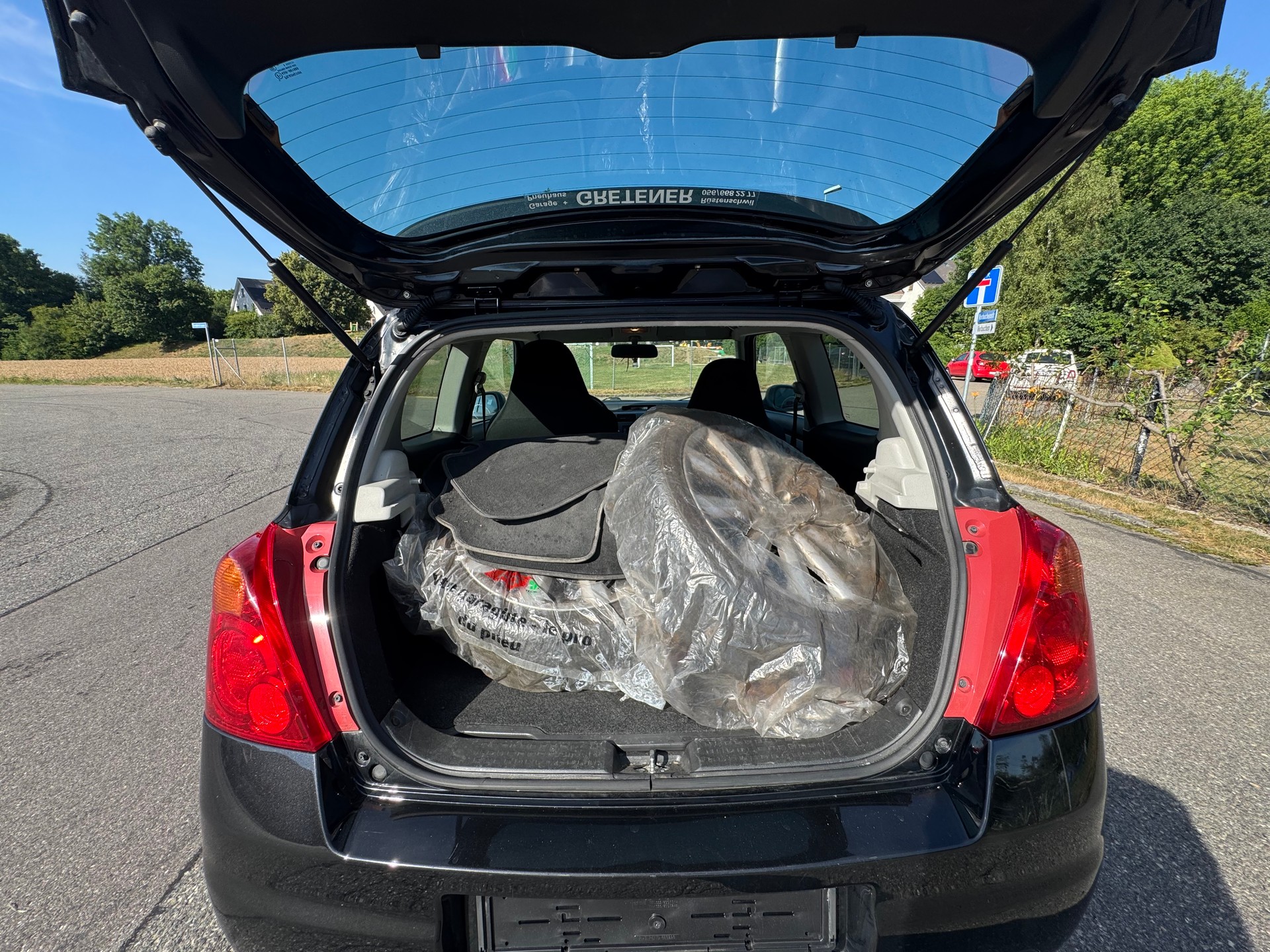 SUZUKI Swift 1.6i 16V Sport-image-6