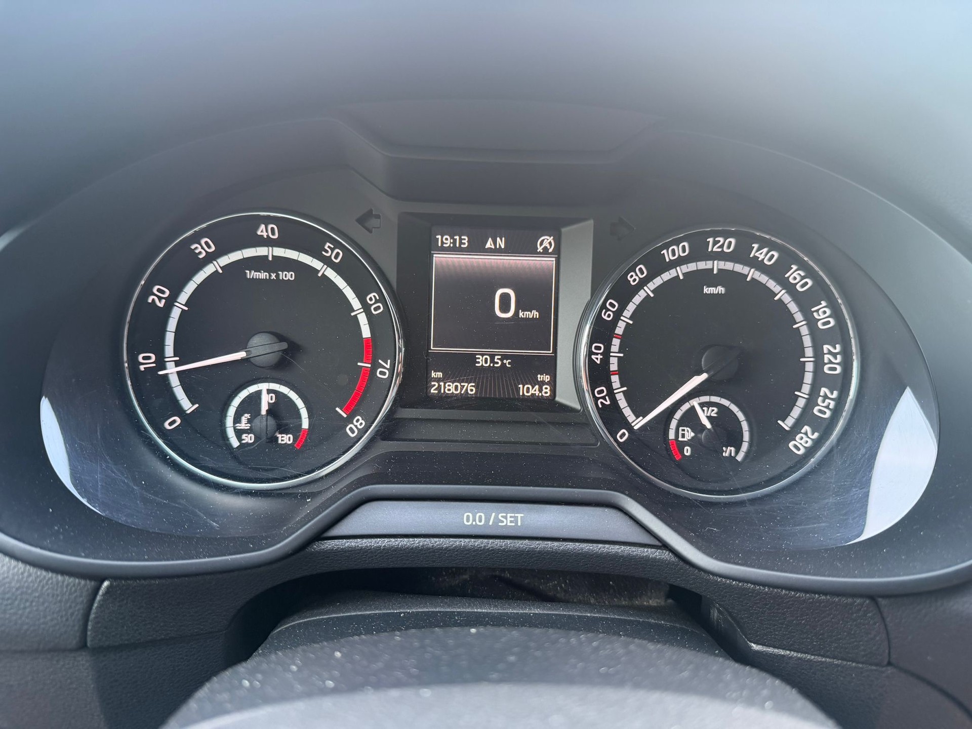 SKODA Octavia Combi 2.0 TSI RS DSG-image-11