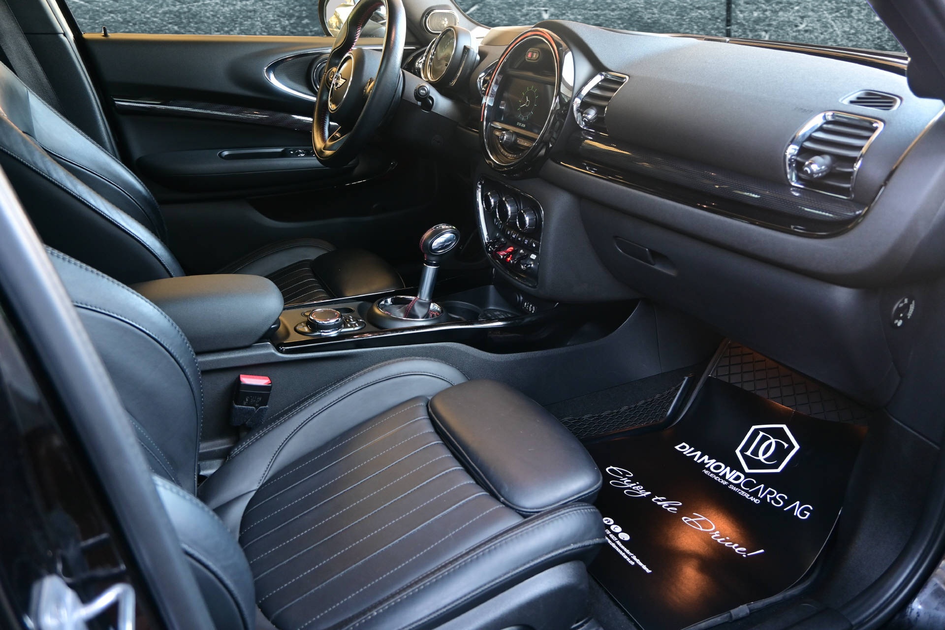 MINI Clubman F54 2.0i John Cooper Works ALL4-image-14