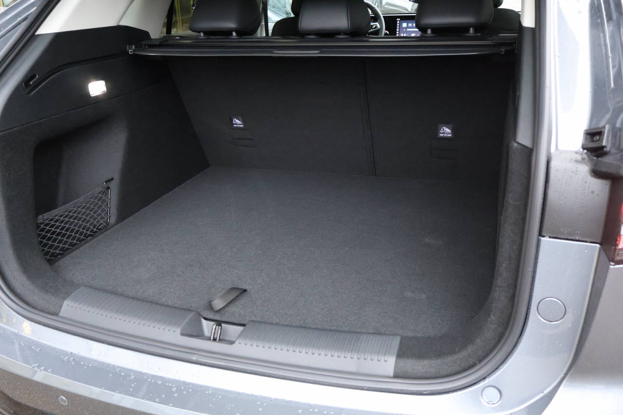 MG HS 1.5 Hybrid Luxury-image-5