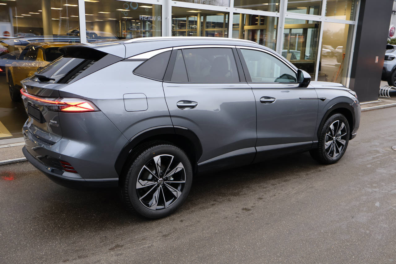 MG HS 1.5 Hybrid Luxury-image-2