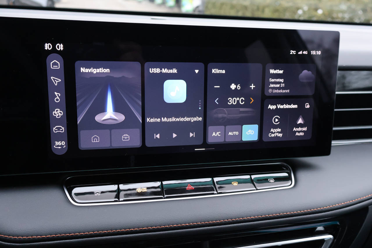 MG HS 1.5 Hybrid Luxury-image-13