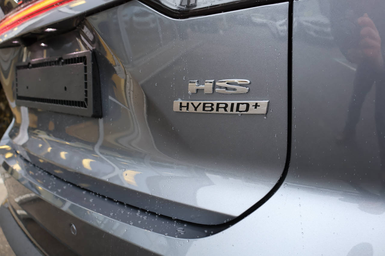 MG HS 1.5 Hybrid Luxury-image-7