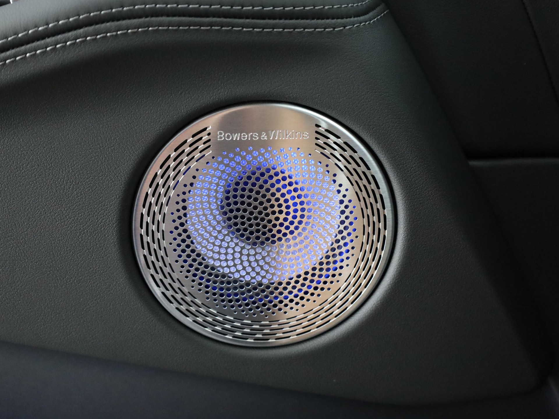 BMW XM 50e Plug-in Hybrid-image-19