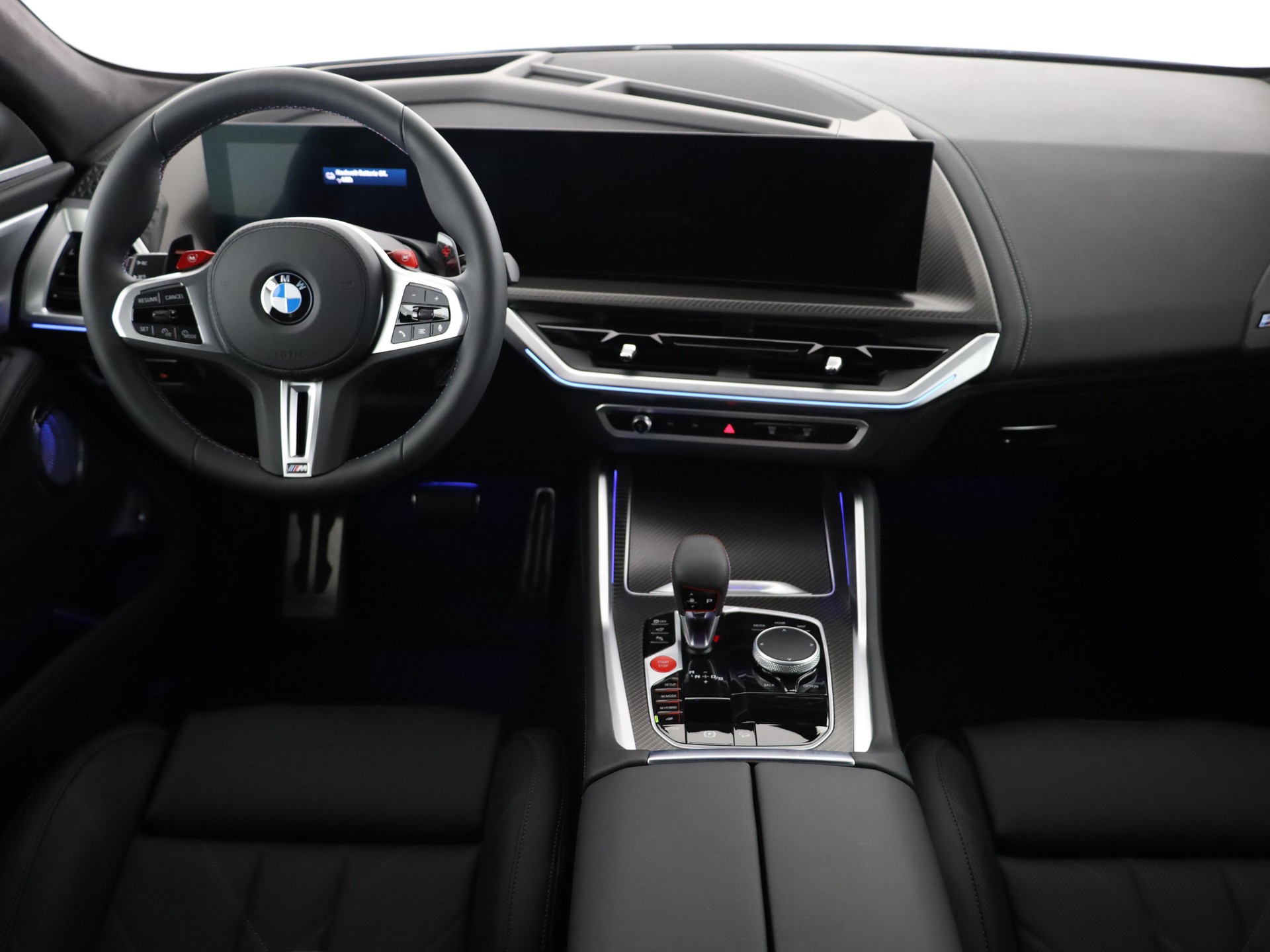BMW XM 50e Plug-in Hybrid-image-16