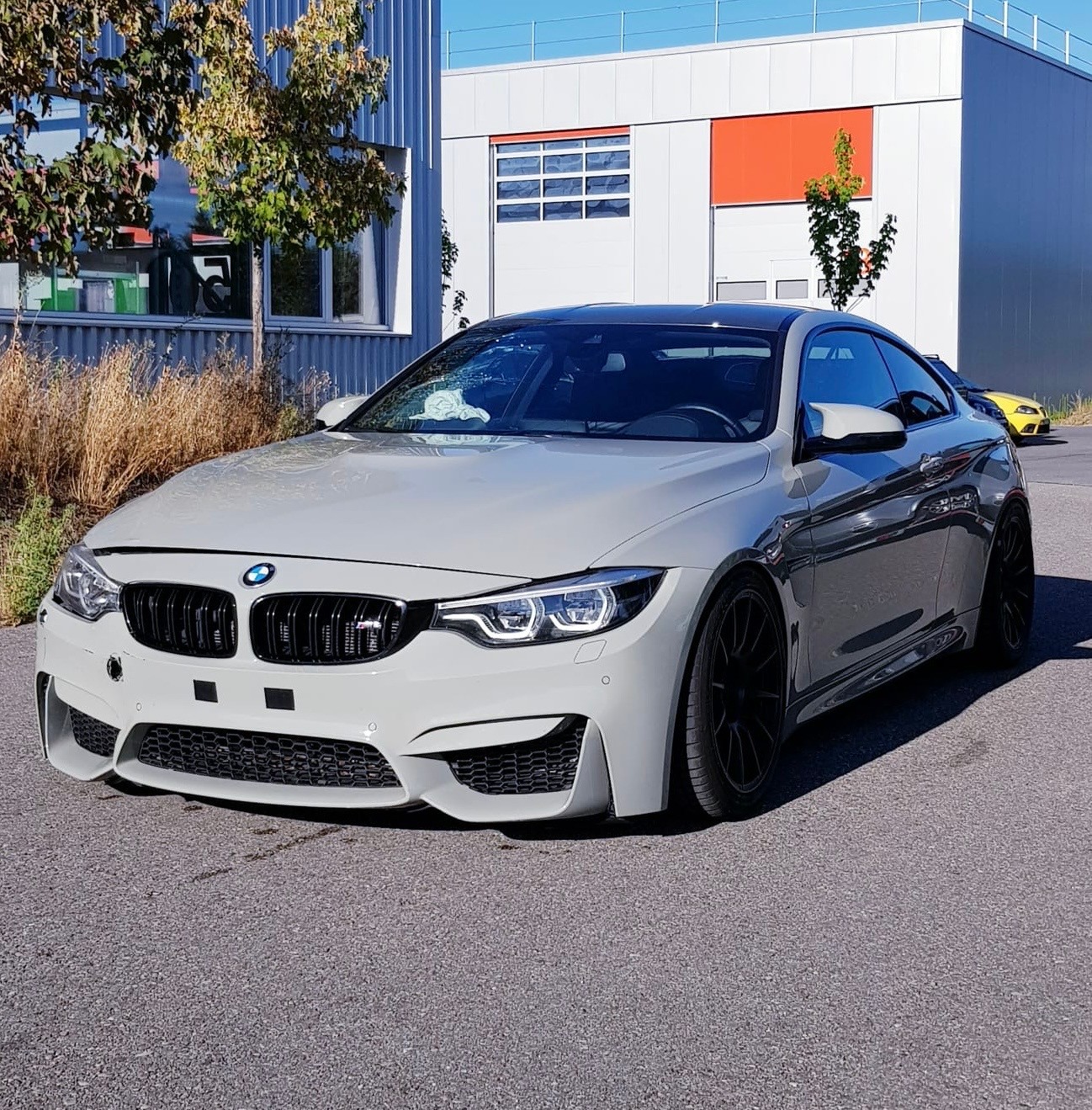 BMW M4 COUPE Leasing Finanzierung Möglich-image-1