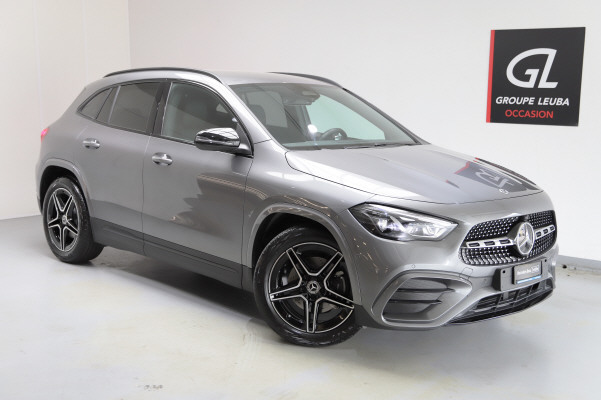 MERCEDES-BENZ GLA 220 4Matic 8G-DCT
