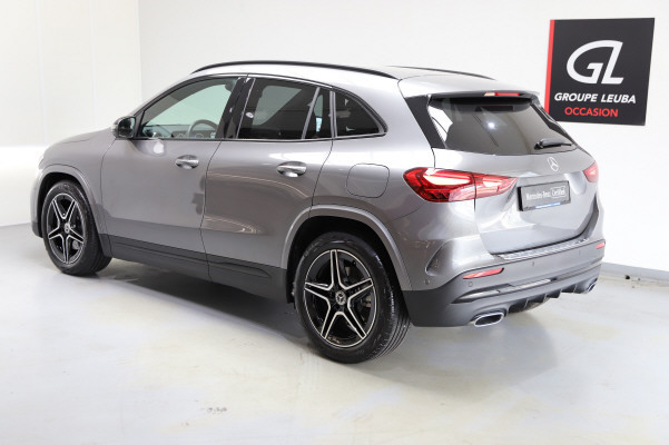 MERCEDES-BENZ GLA 220 4Matic 8G-DCT-showroom-element-2