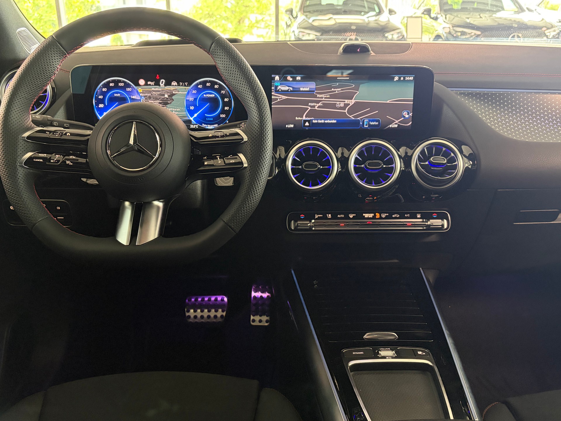 MERCEDES-BENZ EQA 300 66,5kWh 4Matic Excellence-image-5