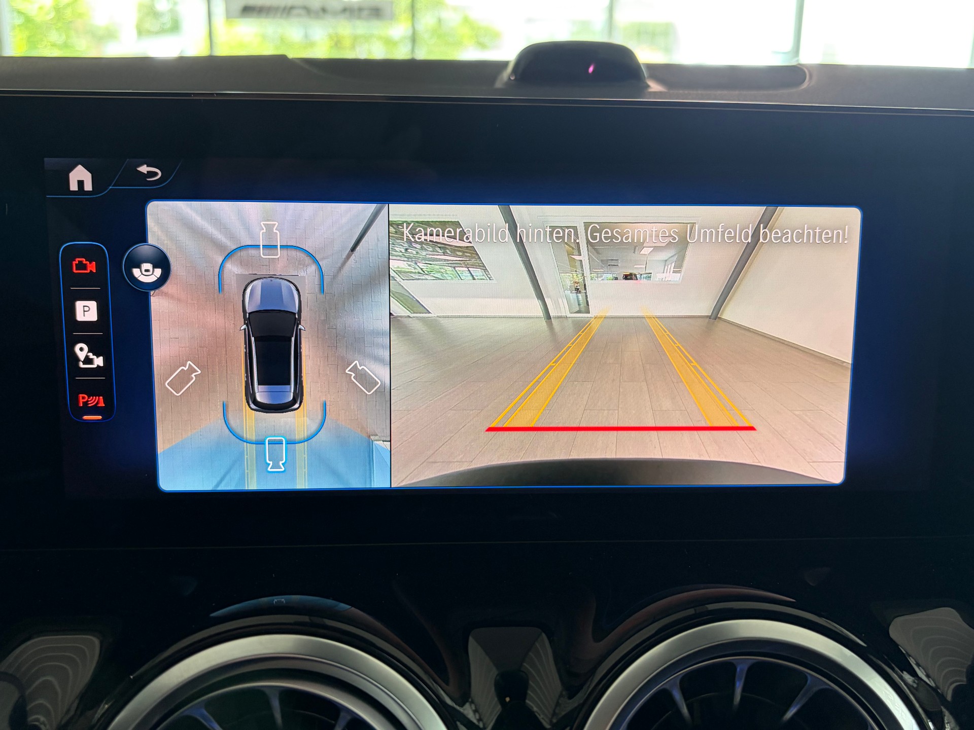 MERCEDES-BENZ EQA 300 66,5kWh 4Matic Excellence-image-10