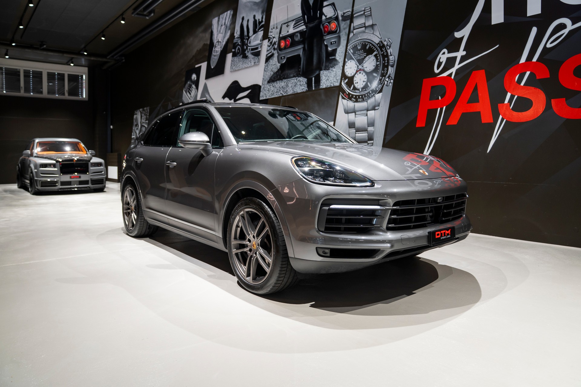 PORSCHE Cayenne-image-0
