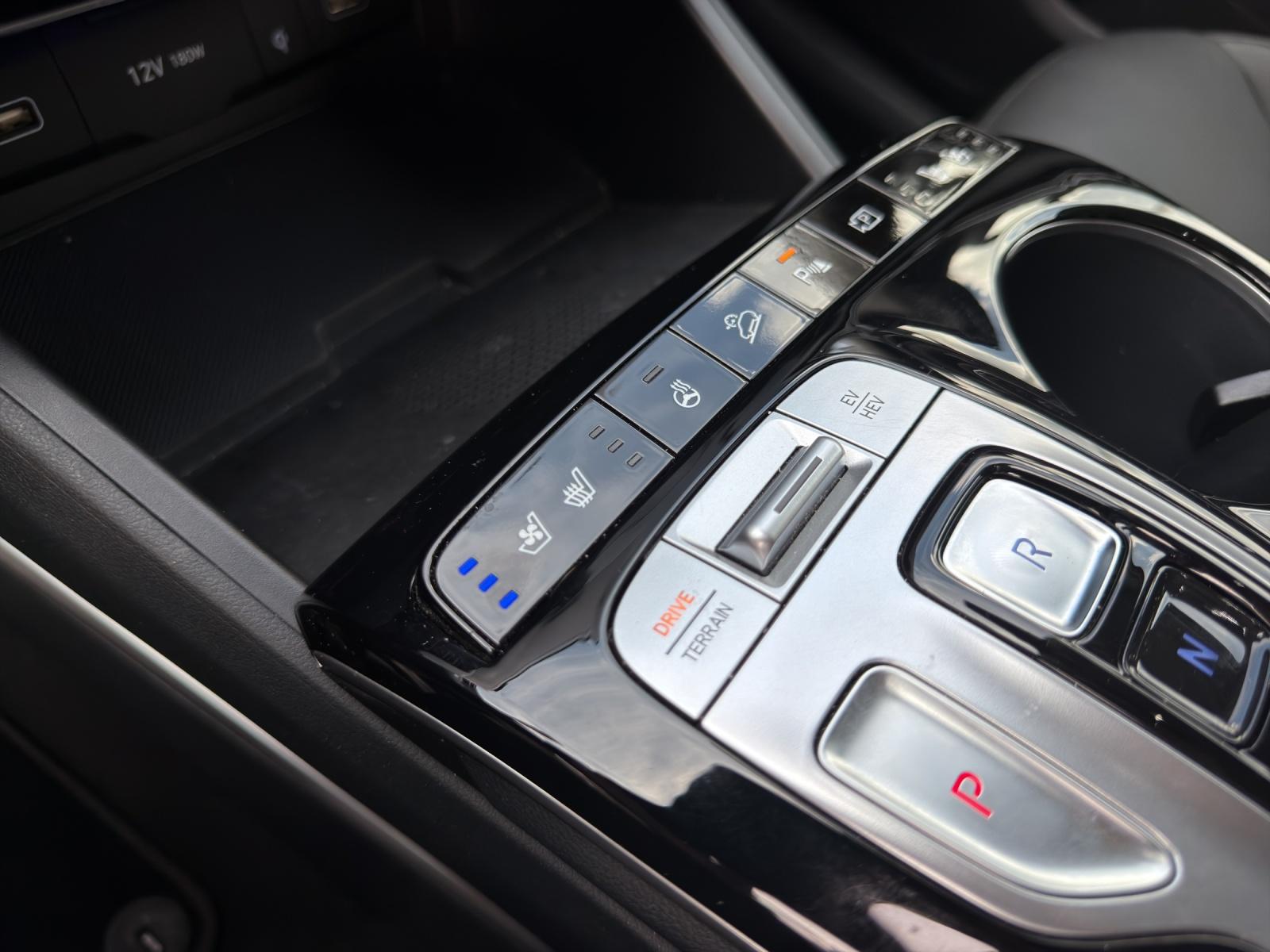 HYUNDAI Tucson 1.6 TGDI PHEV Vertex 4WD (CH)-image-24