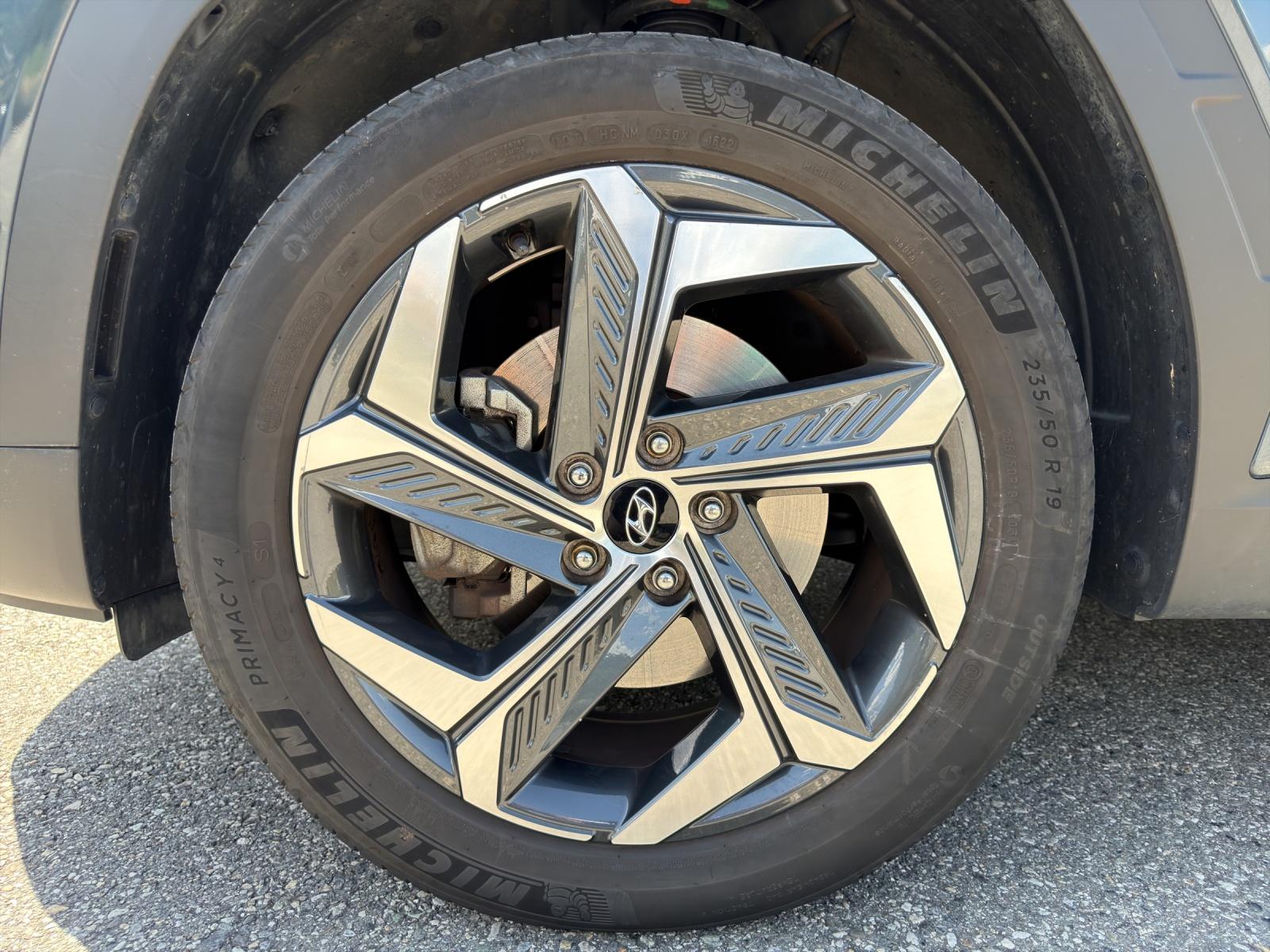 HYUNDAI Tucson 1.6 TGDI PHEV Vertex 4WD (CH)-image-8