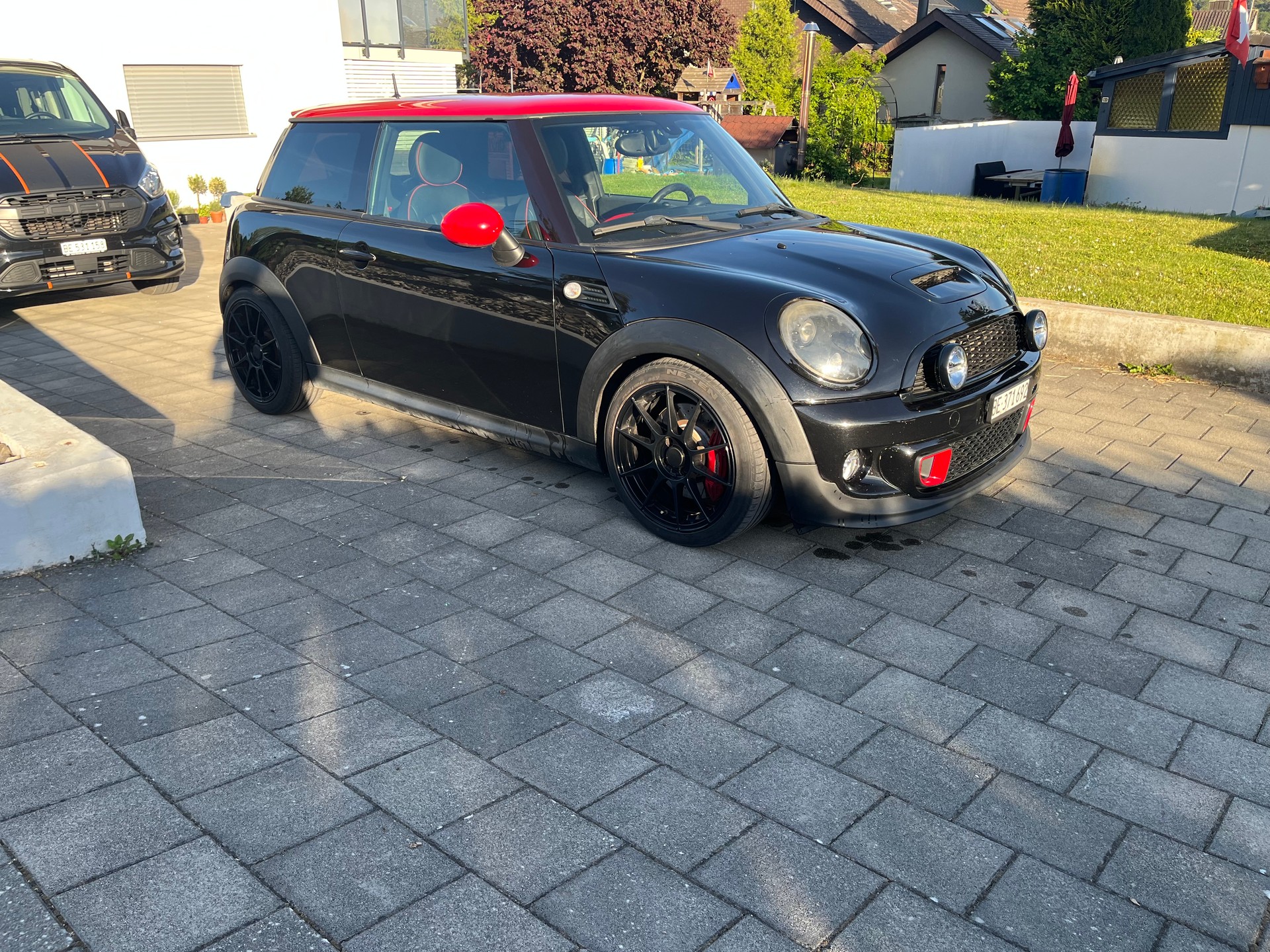 MINI John Cooper Works-image-1