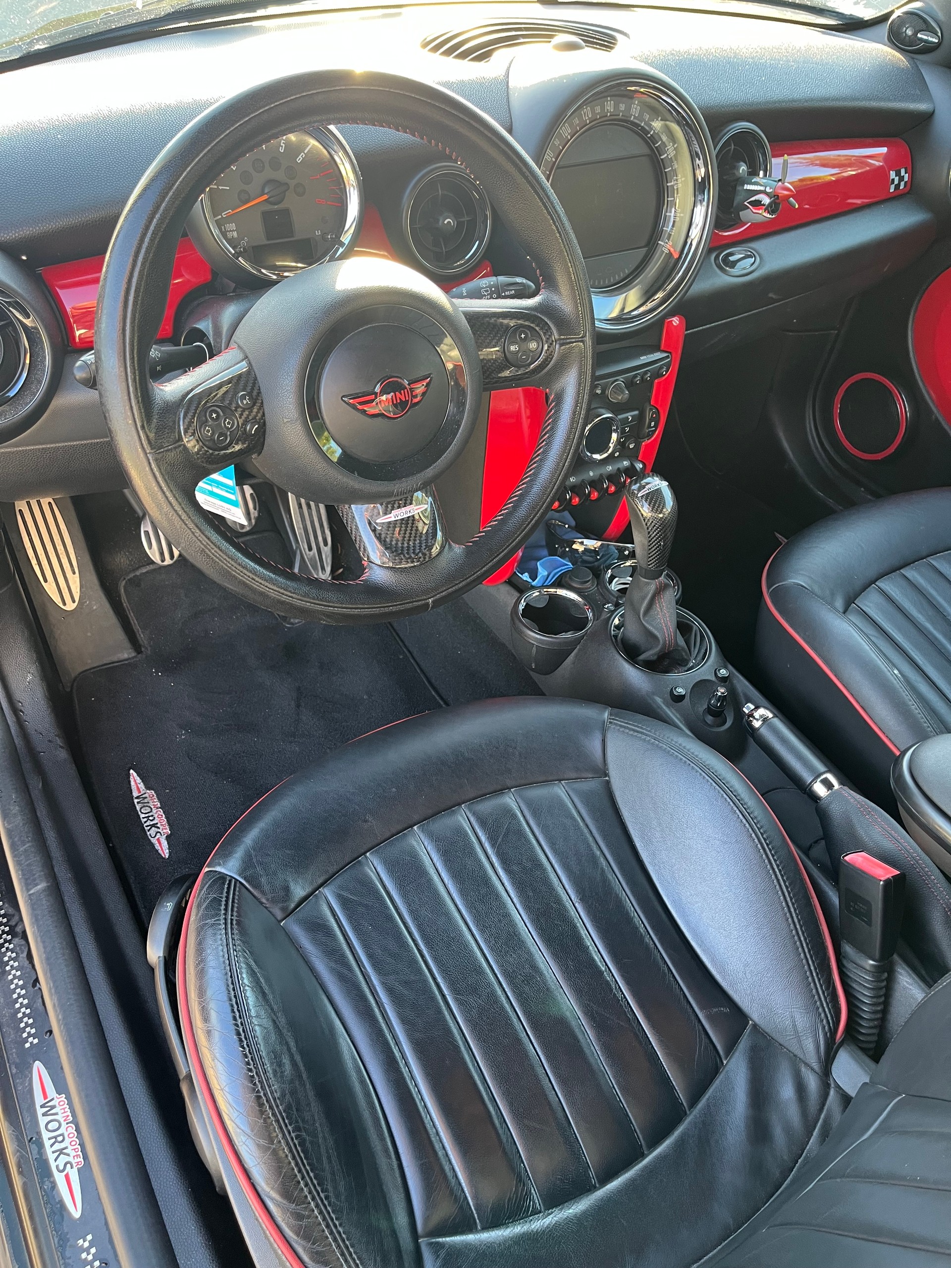 MINI John Cooper Works-image-3