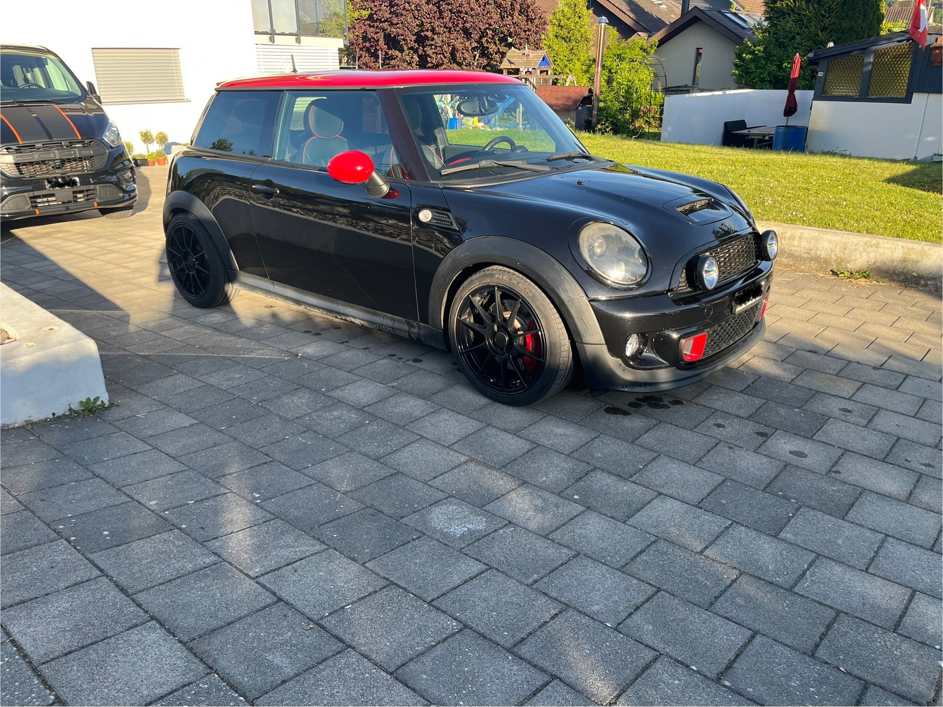 MINI John Cooper Works-image-5