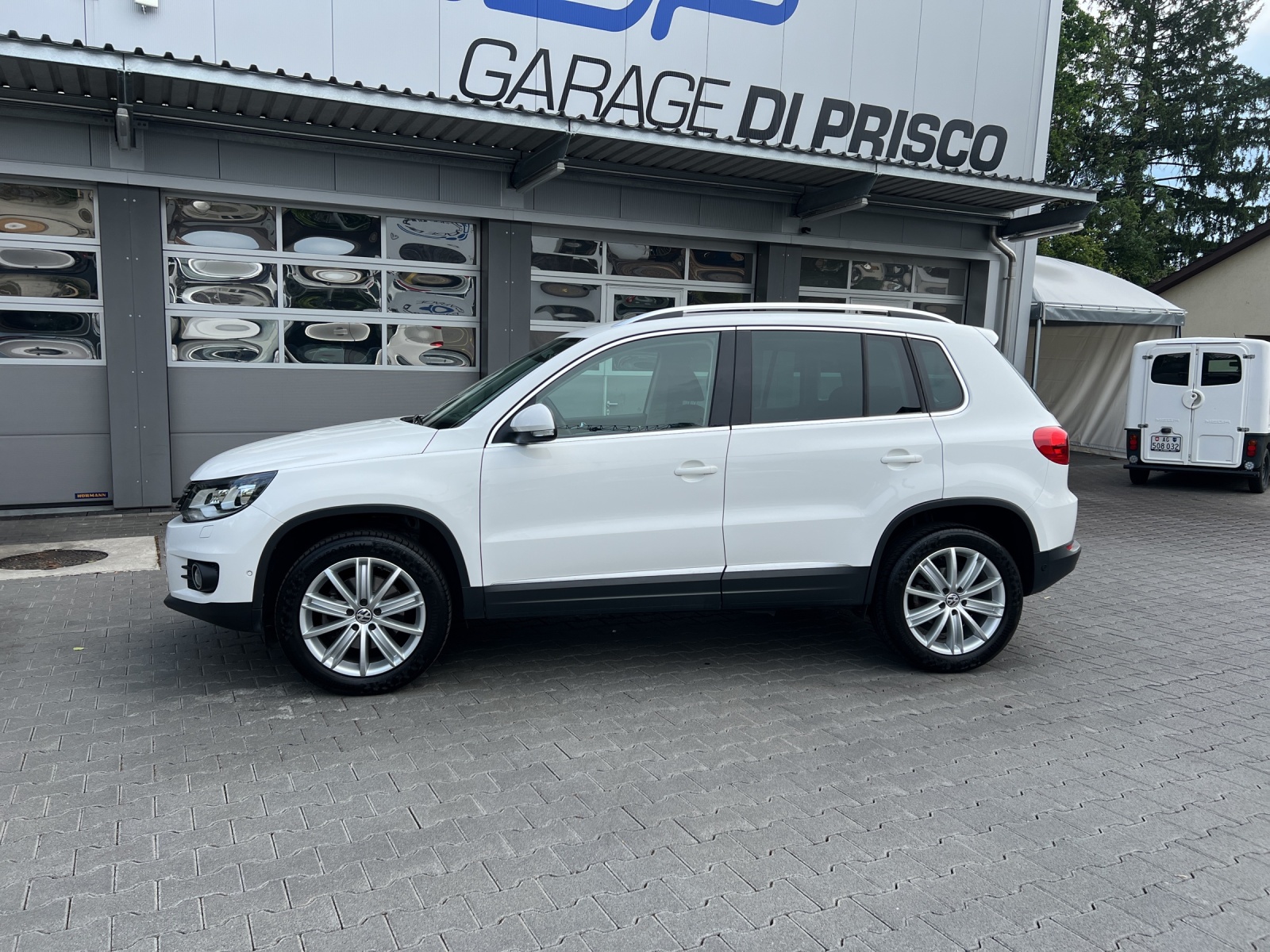 VW Tiguan 2.0 TDI BlueMotion Sport&Style 4Motion DSG-image-1