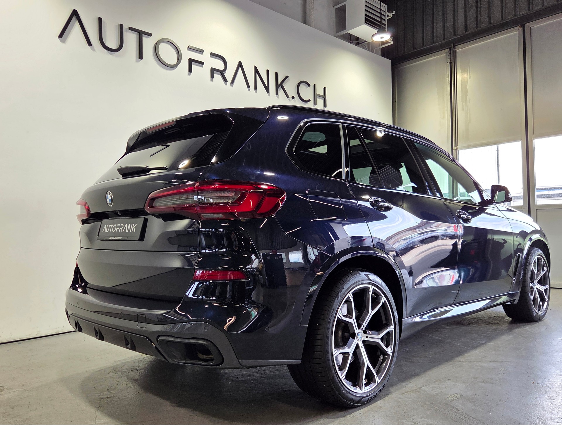 BMW X5 30d xDrive M-Sport-image-2