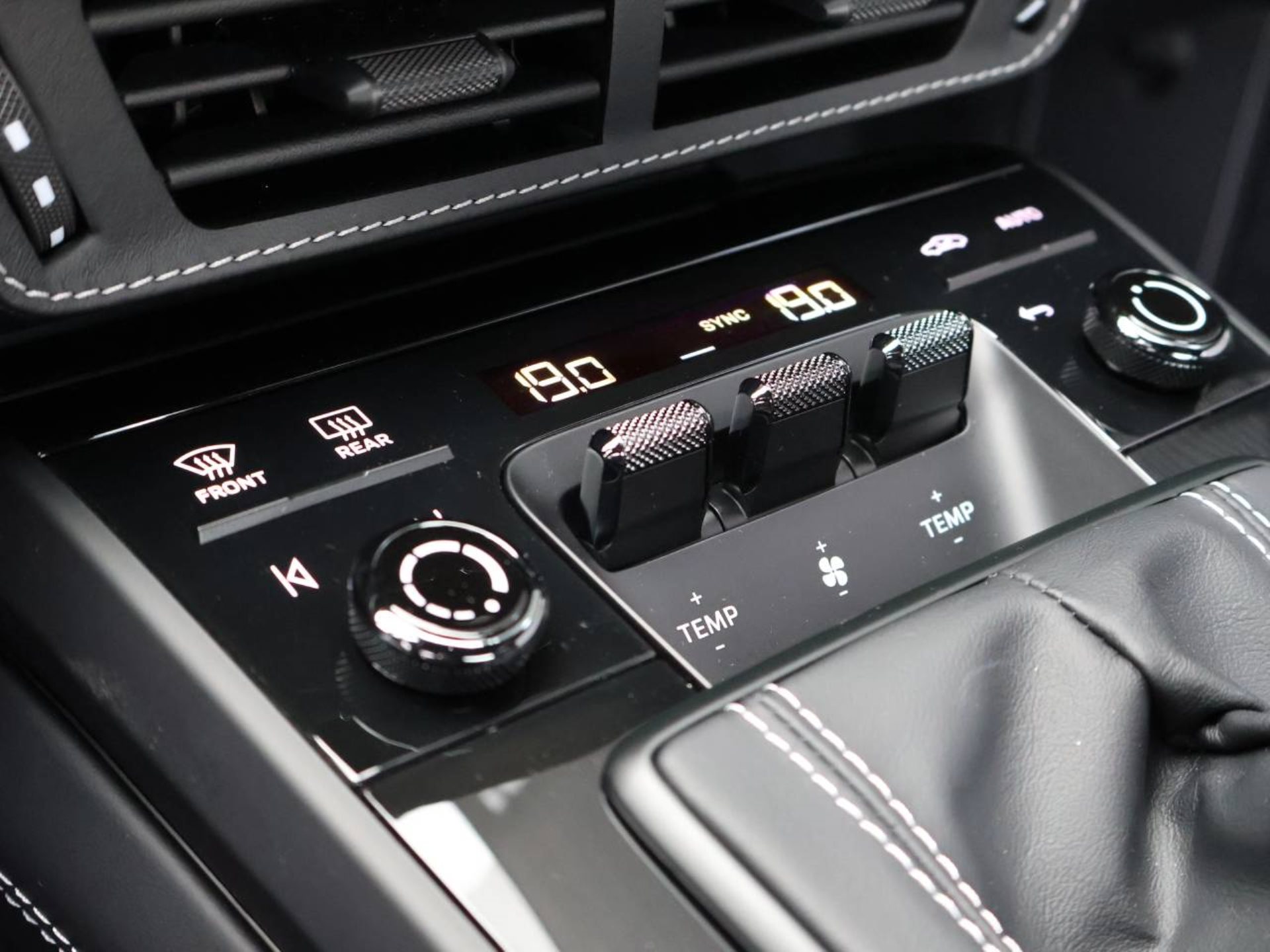 PORSCHE 911 GT3 mit Touring-Paket-image-22