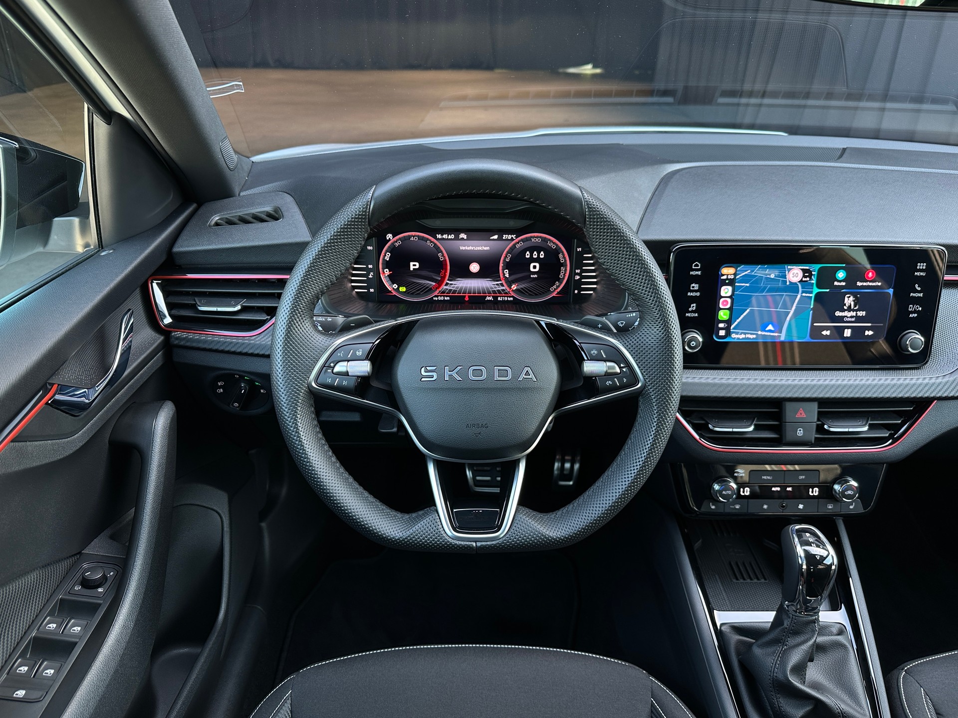 SKODA Scala 1.5 TSI Monte Carlo DSG-image-14