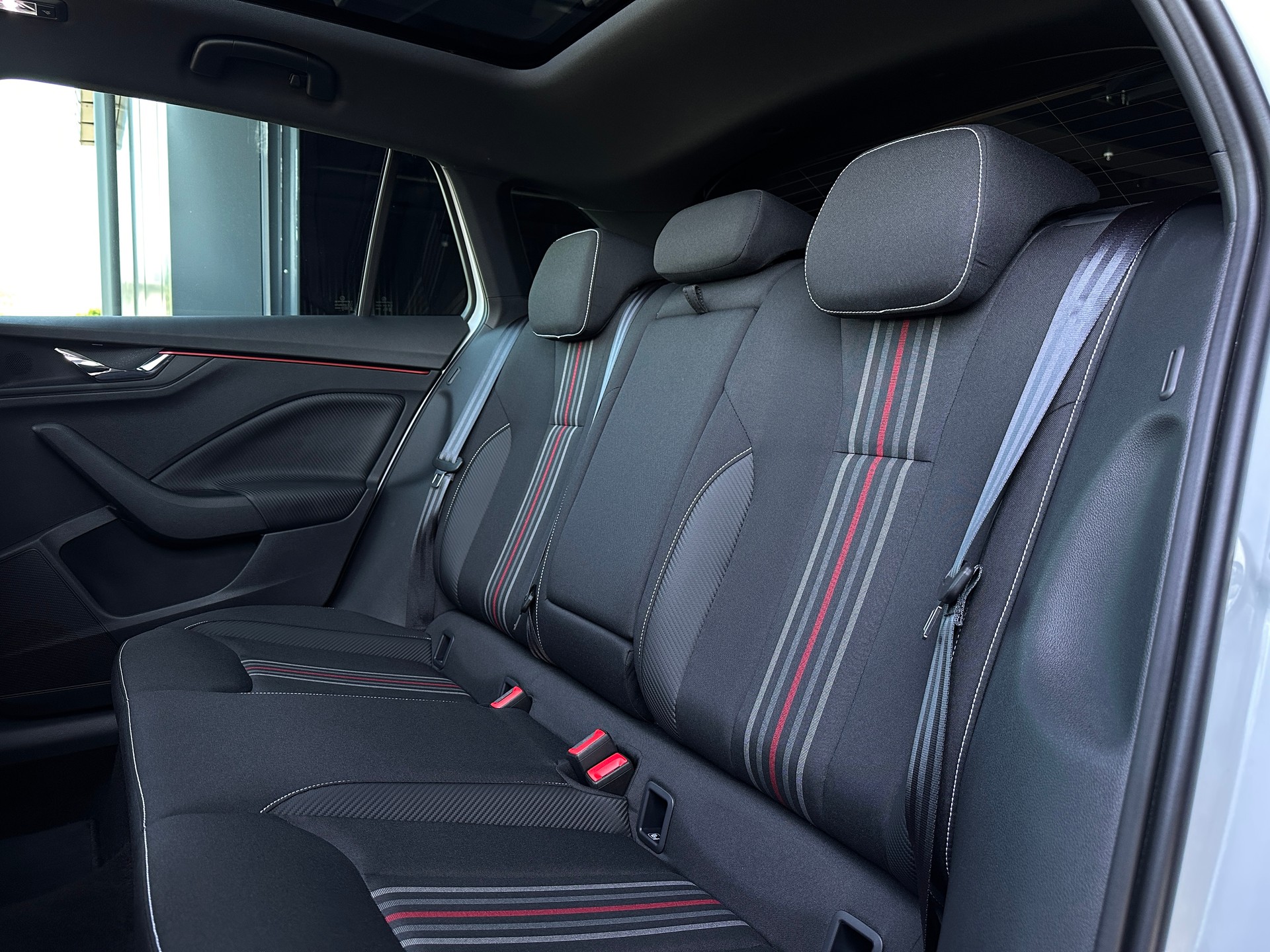 SKODA Scala 1.5 TSI Monte Carlo DSG-image-10