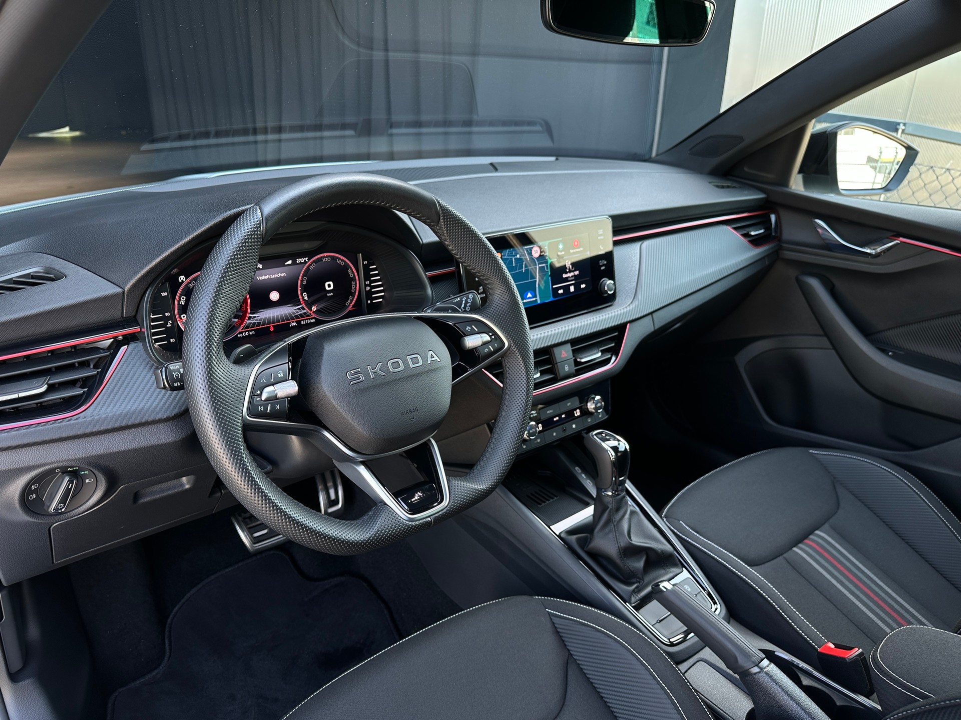 SKODA Scala 1.5 TSI Monte Carlo DSG-image-11