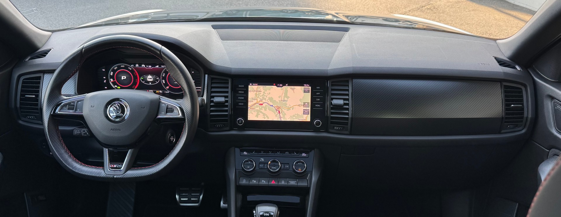 SKODA Kodiaq 2.0 Bi-TDI SCR RS 4x4 DSG-image-13