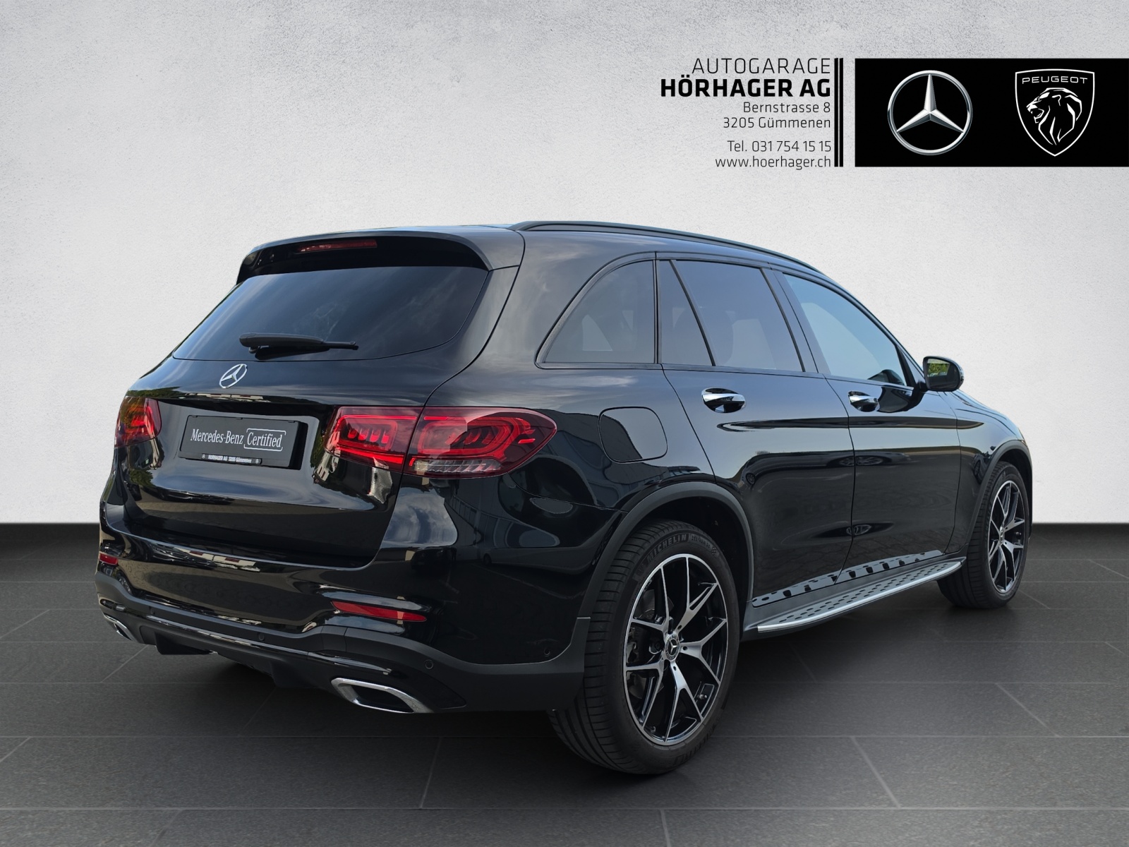 MERCEDES-BENZ GLC 300 AMG Line 4Matic 9G-Tronic-image-2