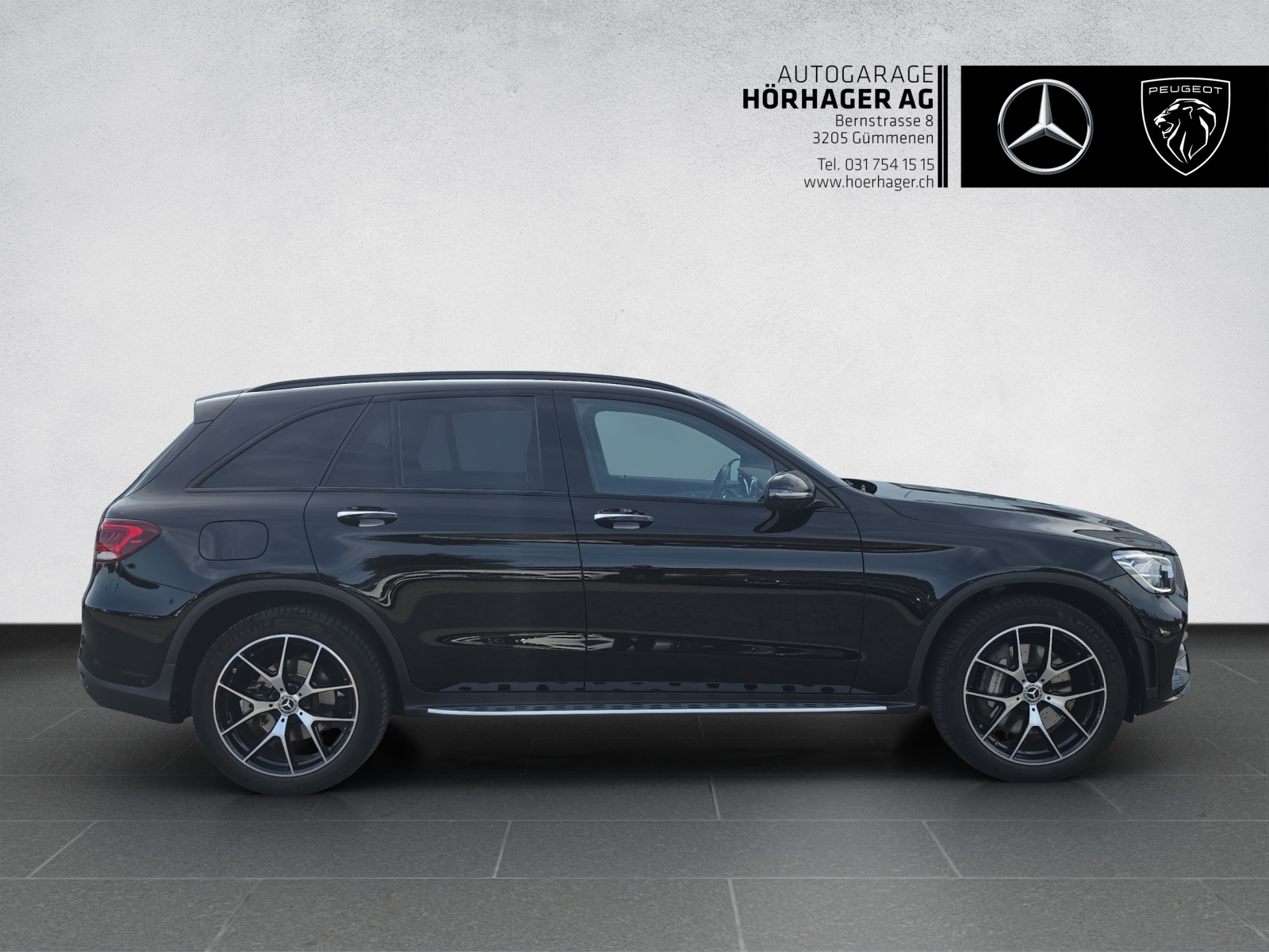 MERCEDES-BENZ GLC 300 AMG Line 4Matic 9G-Tronic-image-1