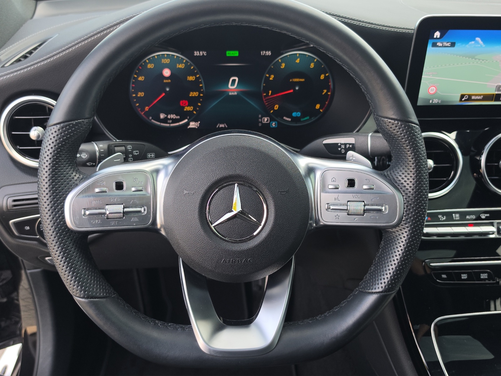 MERCEDES-BENZ GLC 300 AMG Line 4Matic 9G-Tronic-image-11