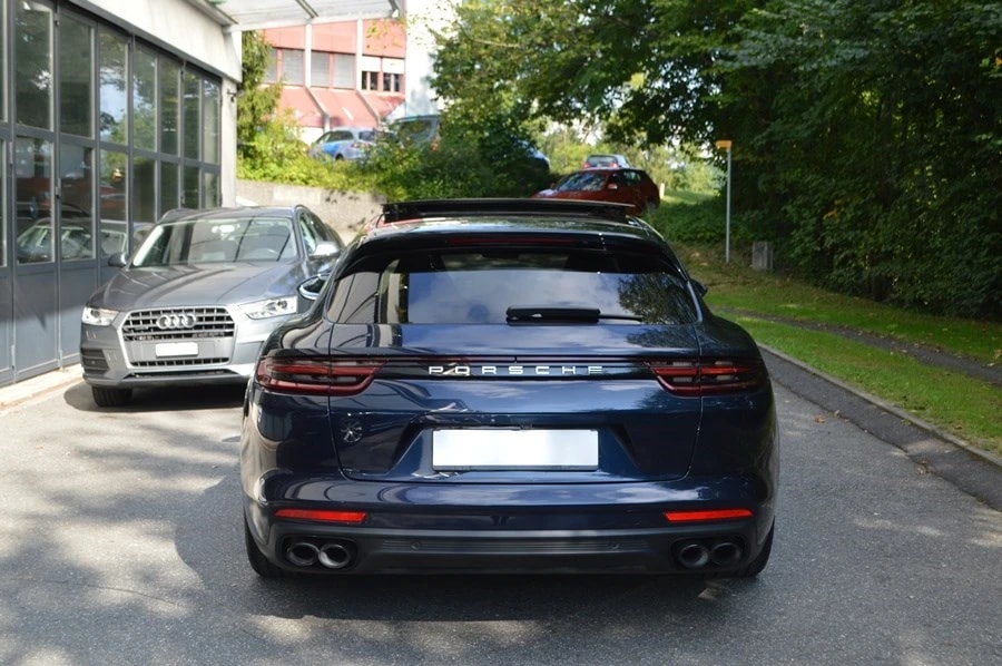 PORSCHE Panamera 4 E-Hybrid Sport Turismo PDK-image-12