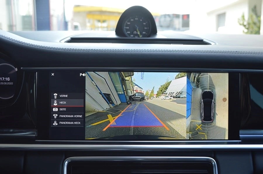 PORSCHE Panamera 4 E-Hybrid Sport Turismo PDK-image-8
