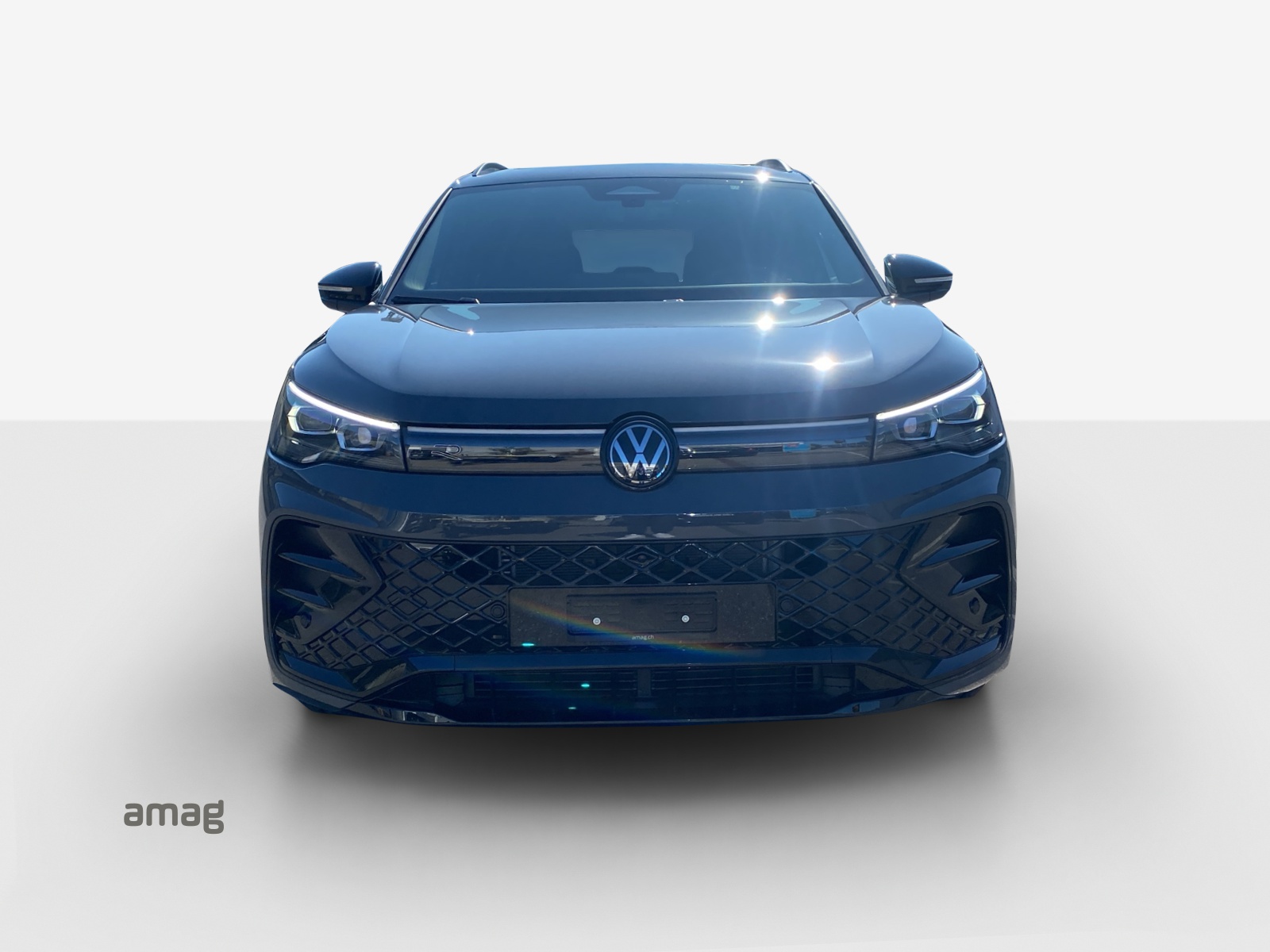 VW Tiguan 2.0 TSI DSG R-Line Plus 4Motion-image-6