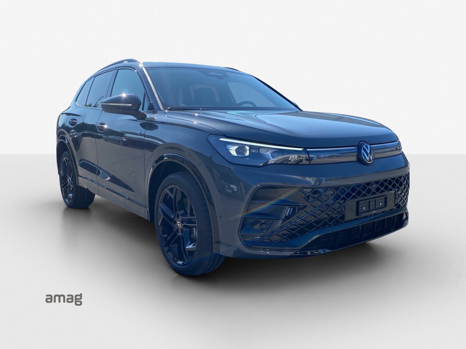 VW Tiguan 2.0 TSI DSG R-Line Plus 4Motion-image-5
