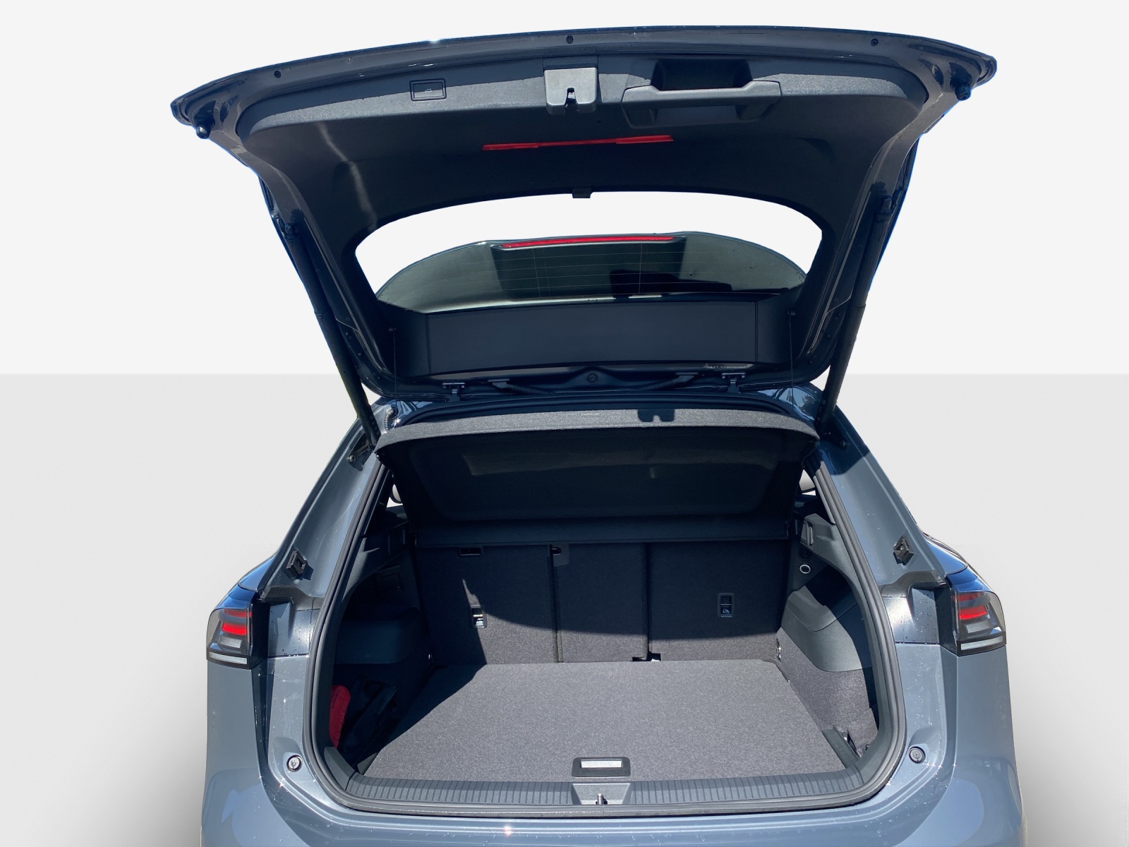 VW Tiguan 2.0 TSI DSG R-Line Plus 4Motion-image-11