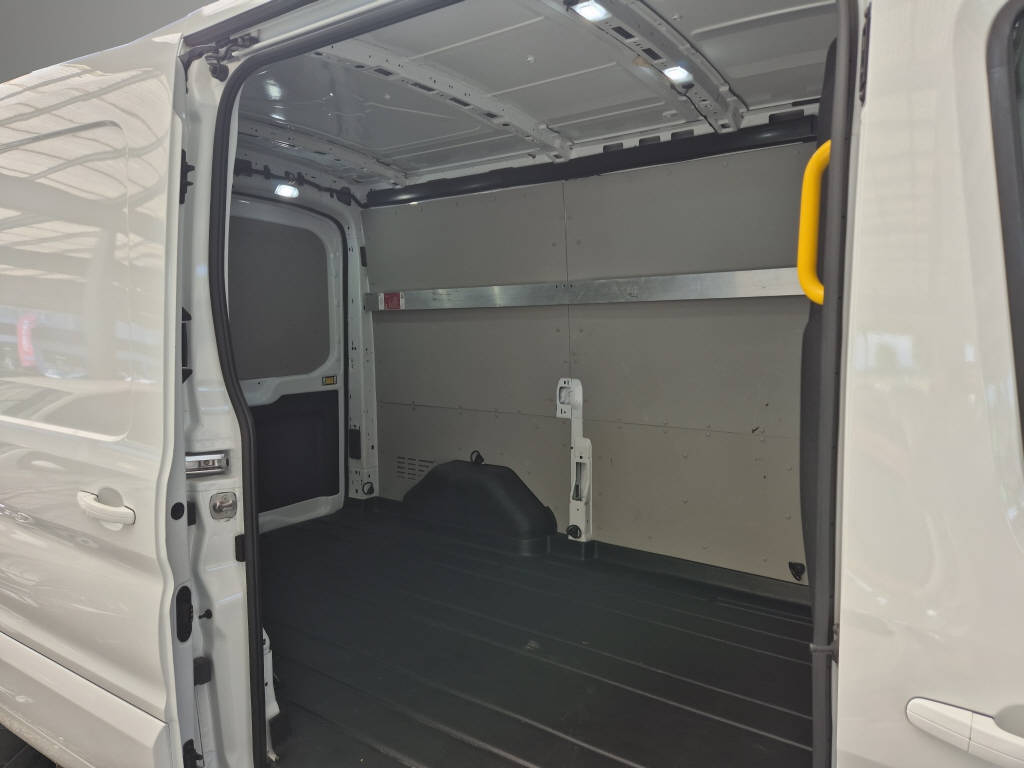 FORD Transit Van 290 L2H2 2.0 EcoBlue 130 Trend-image-13