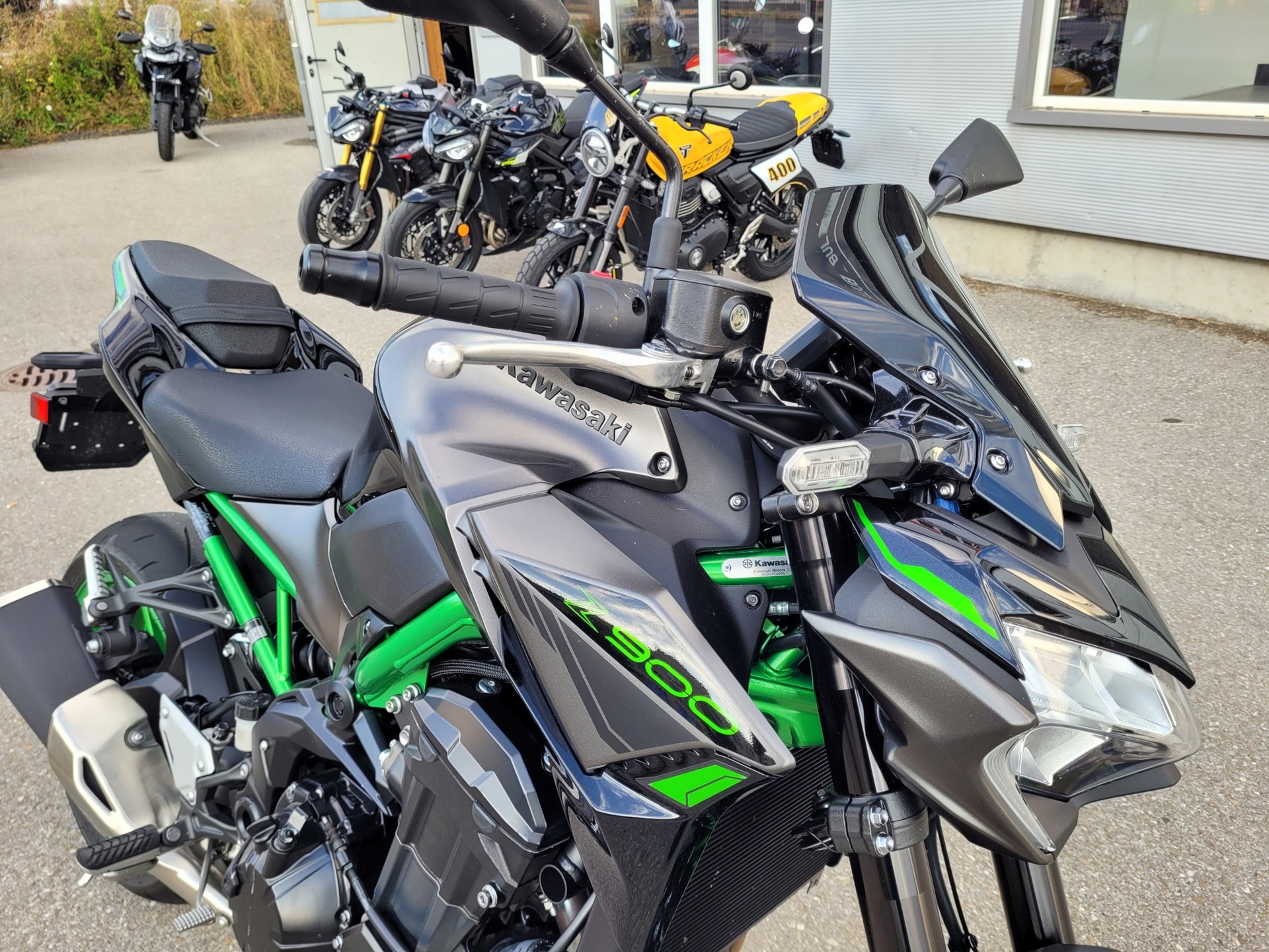 KAWASAKI Z 900-showroom-element-1