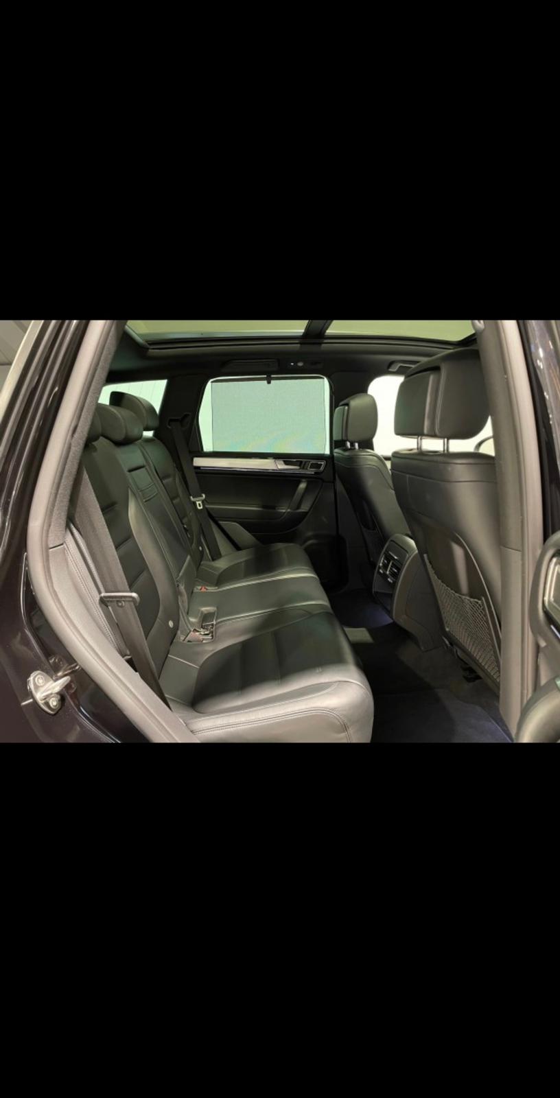 VW Touareg 3.0 TDI BlueMotion Technology Tiptronic-image-14