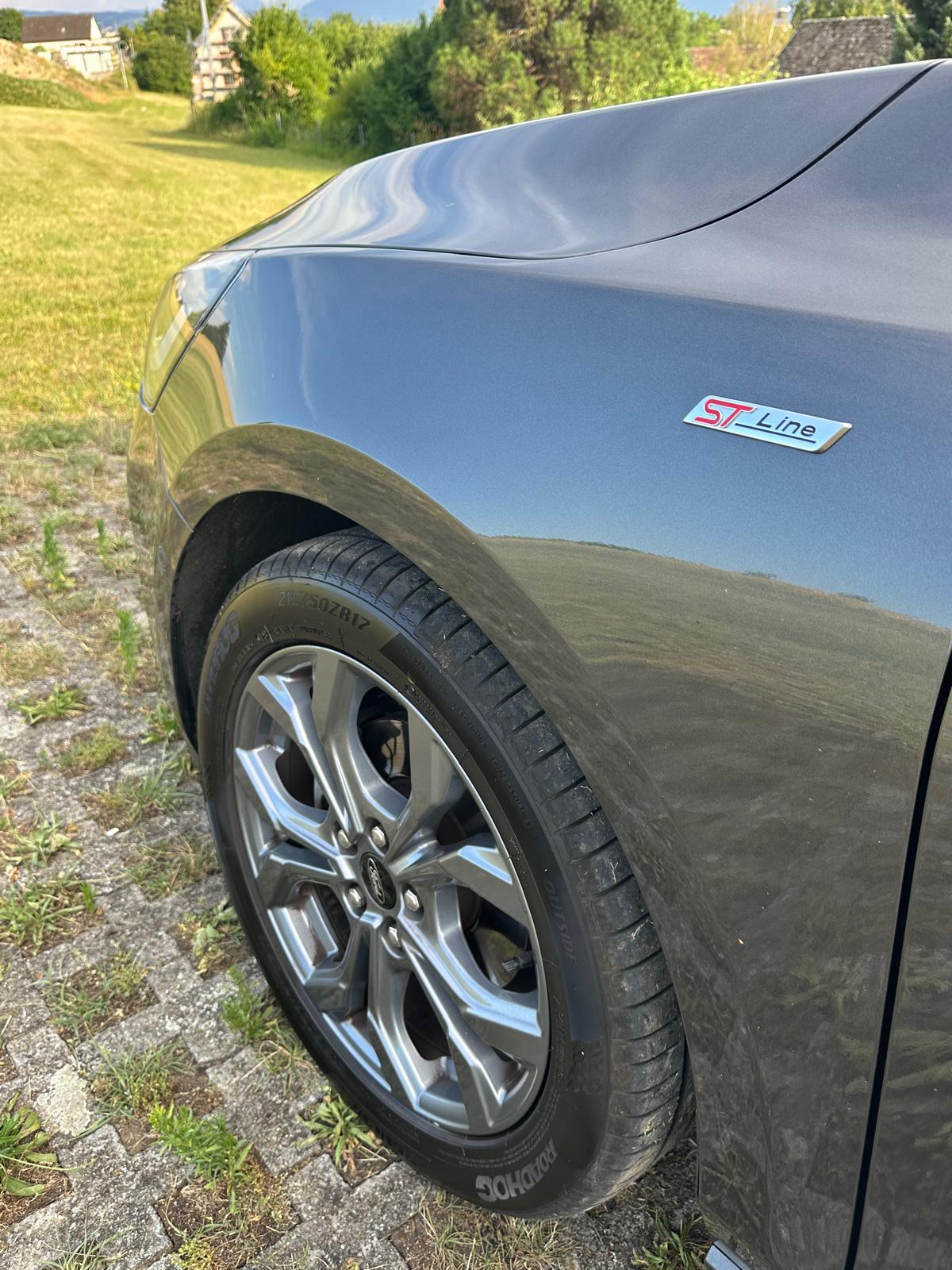 FORD 1.0i EcoB Hybrid 155 ST-Line-image-4