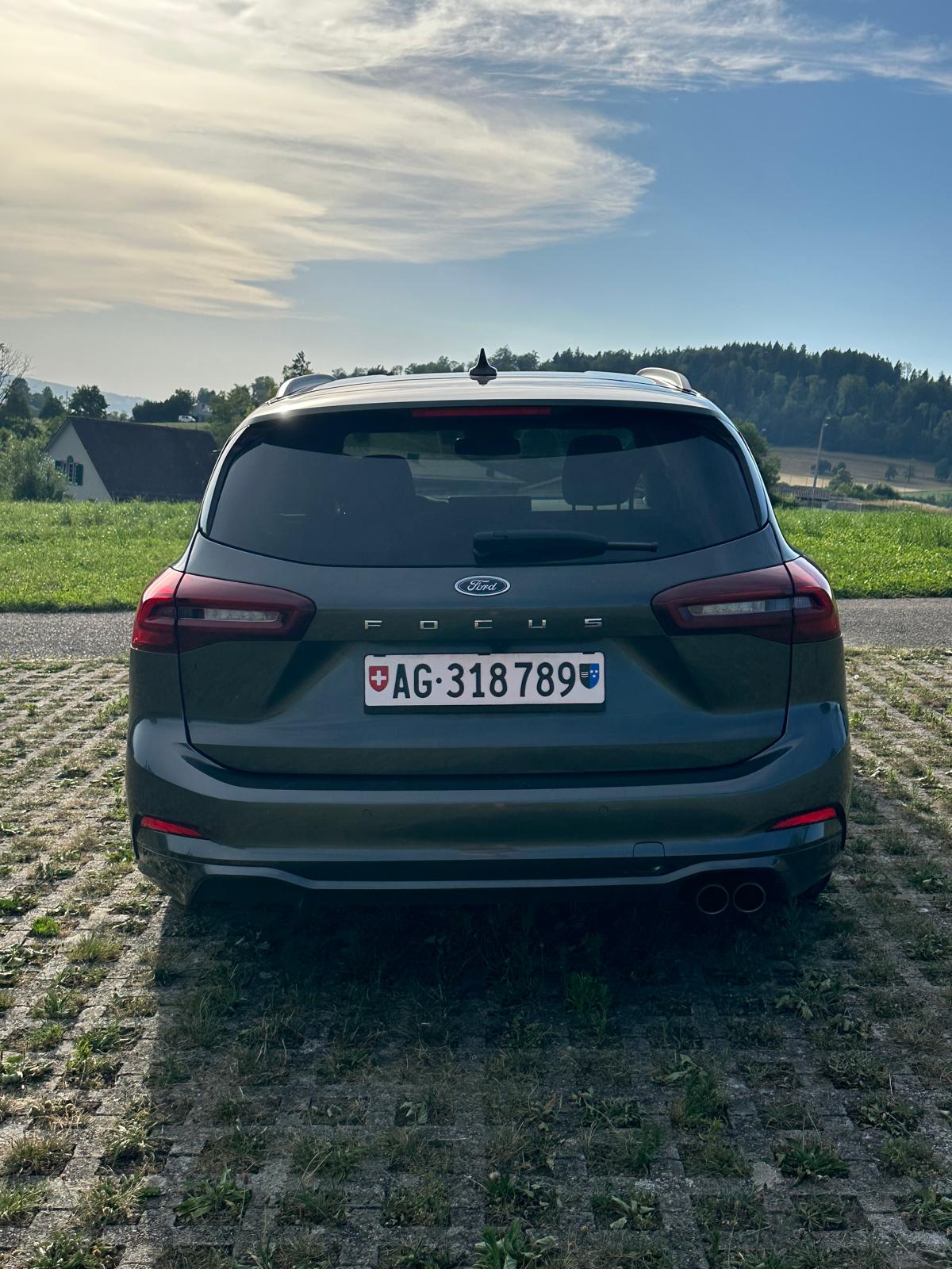 FORD 1.0i EcoB Hybrid 155 ST-Line-image-13